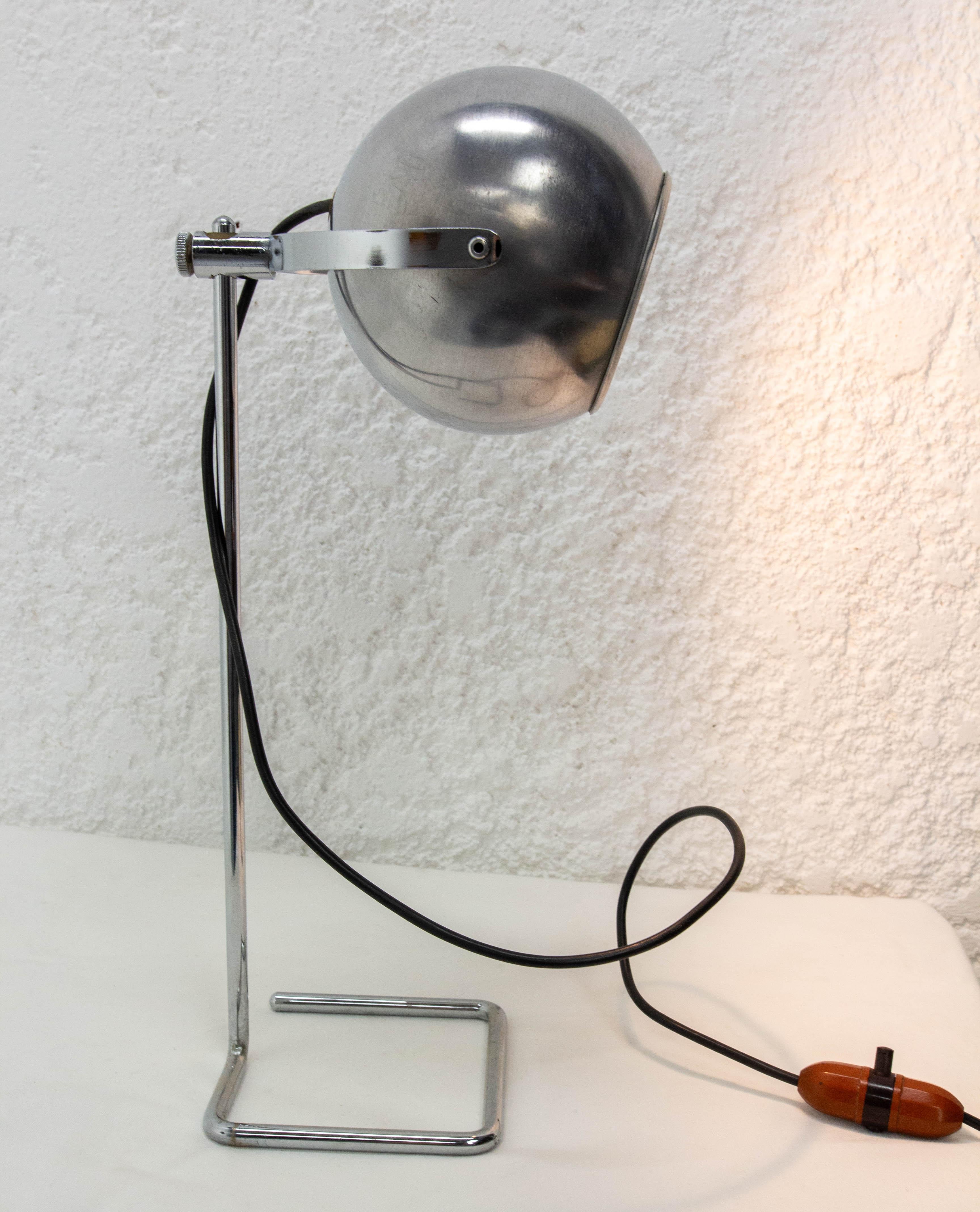 Vintage Chrome Adjustable Table Lamp, circa 1950 For Sale 1