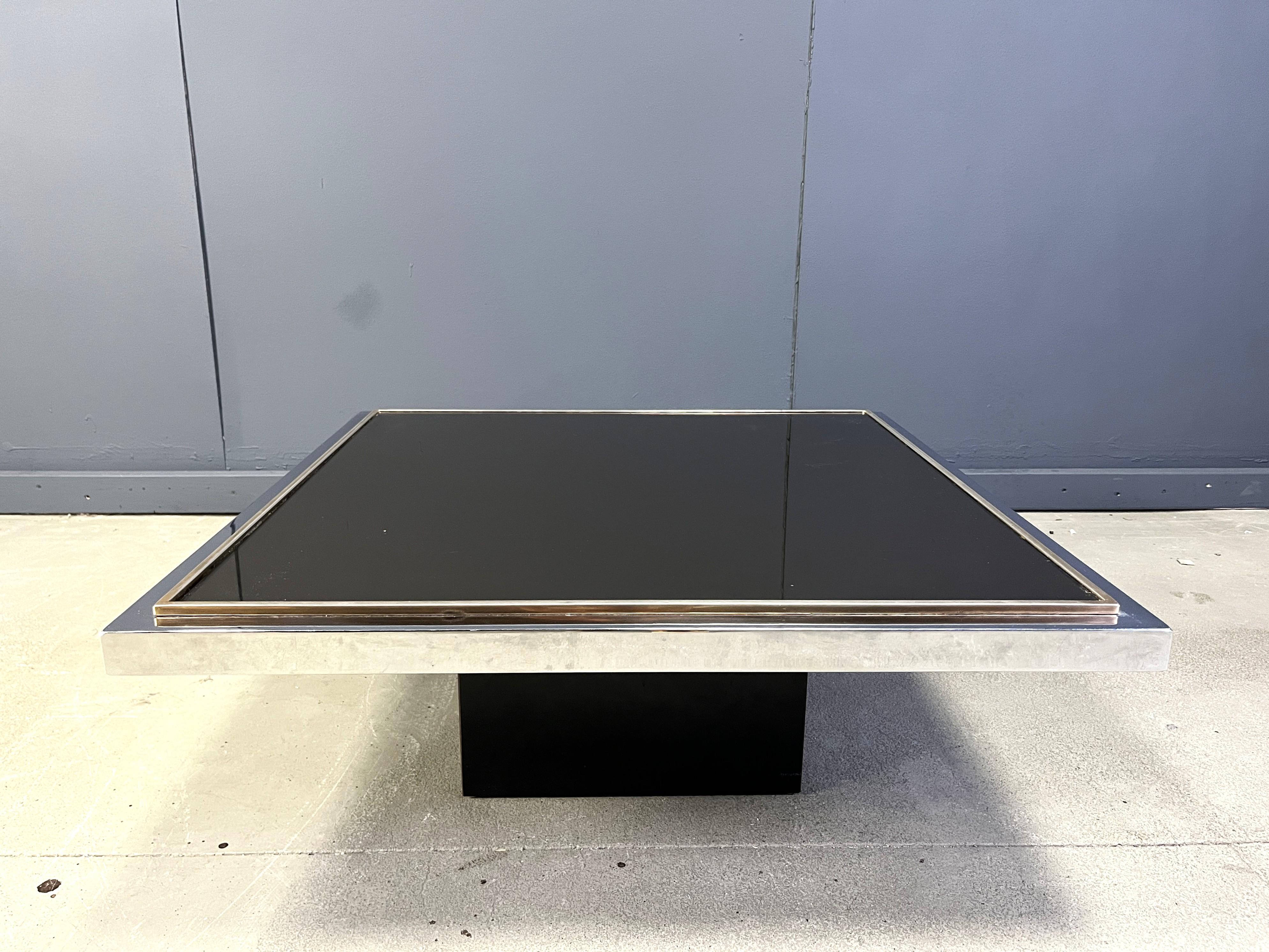 Table basse vintage en chrome et laiton, 1970 en vente 3
