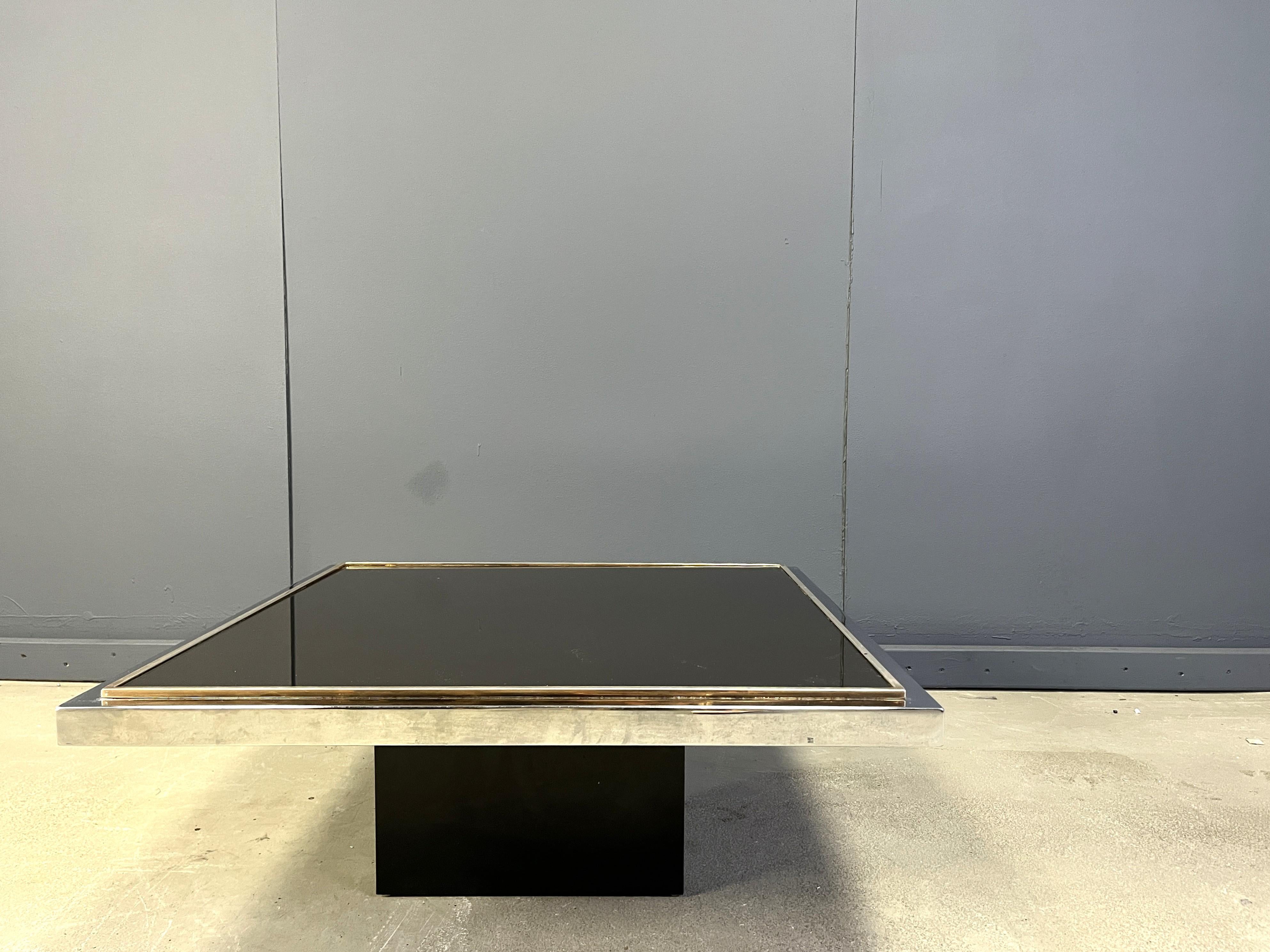 Belge Table basse vintage en chrome et laiton, 1970 en vente