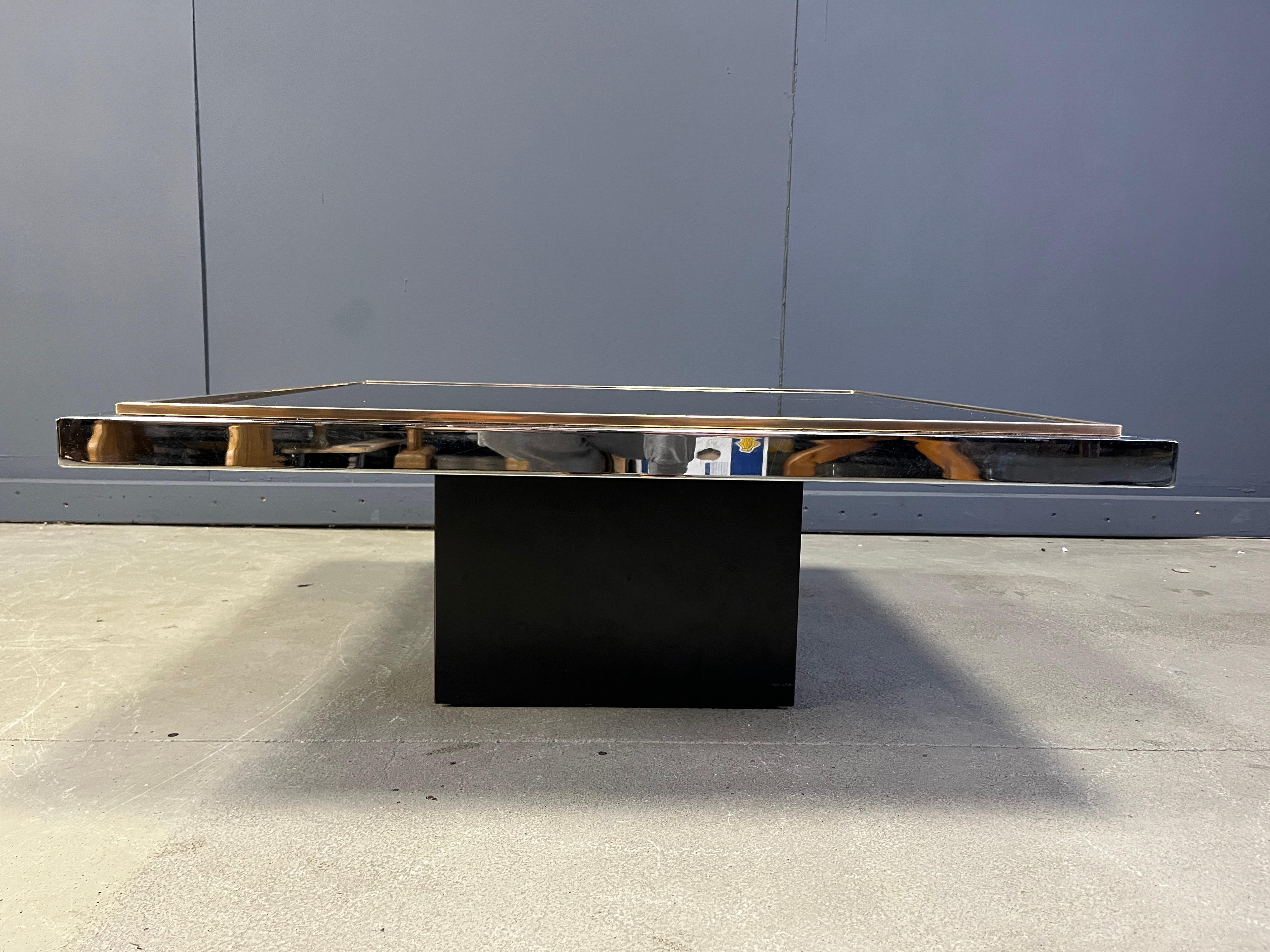 Table basse vintage en chrome et laiton, 1970 en vente 2