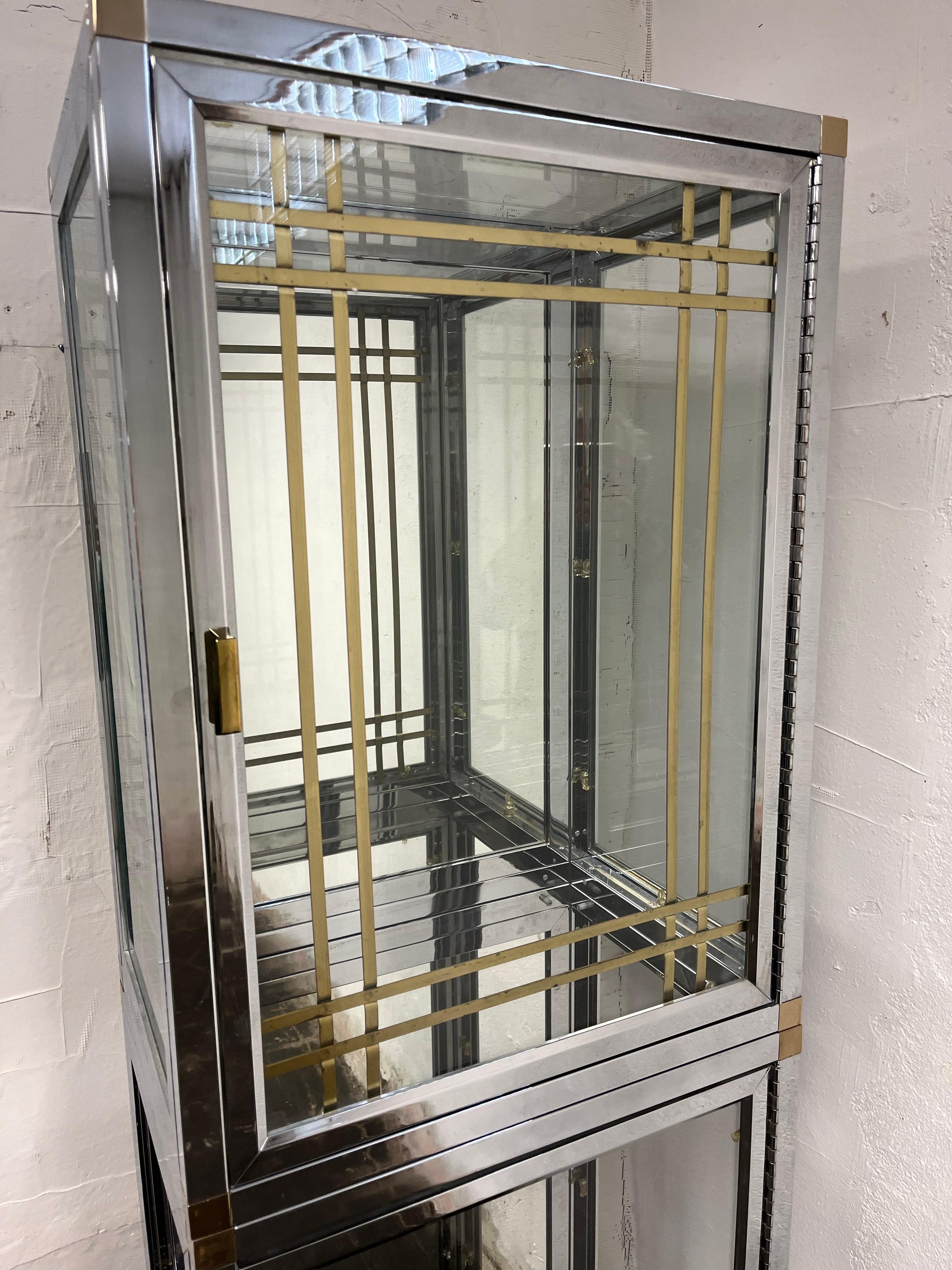 Vintage Modular Chrome and Brass Modular Display Case For Sale 1