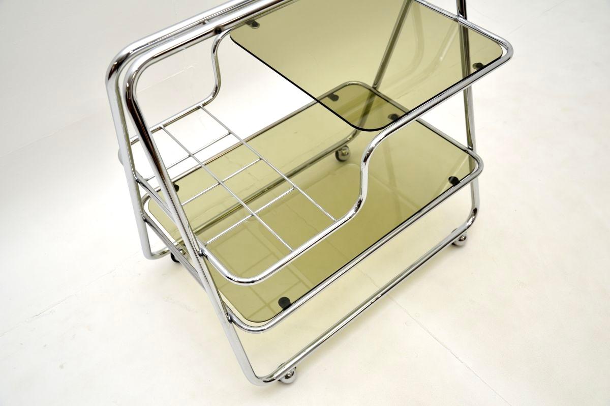 Chariot à boissons vintage en chrome et verre Bon état - En vente à London, GB
