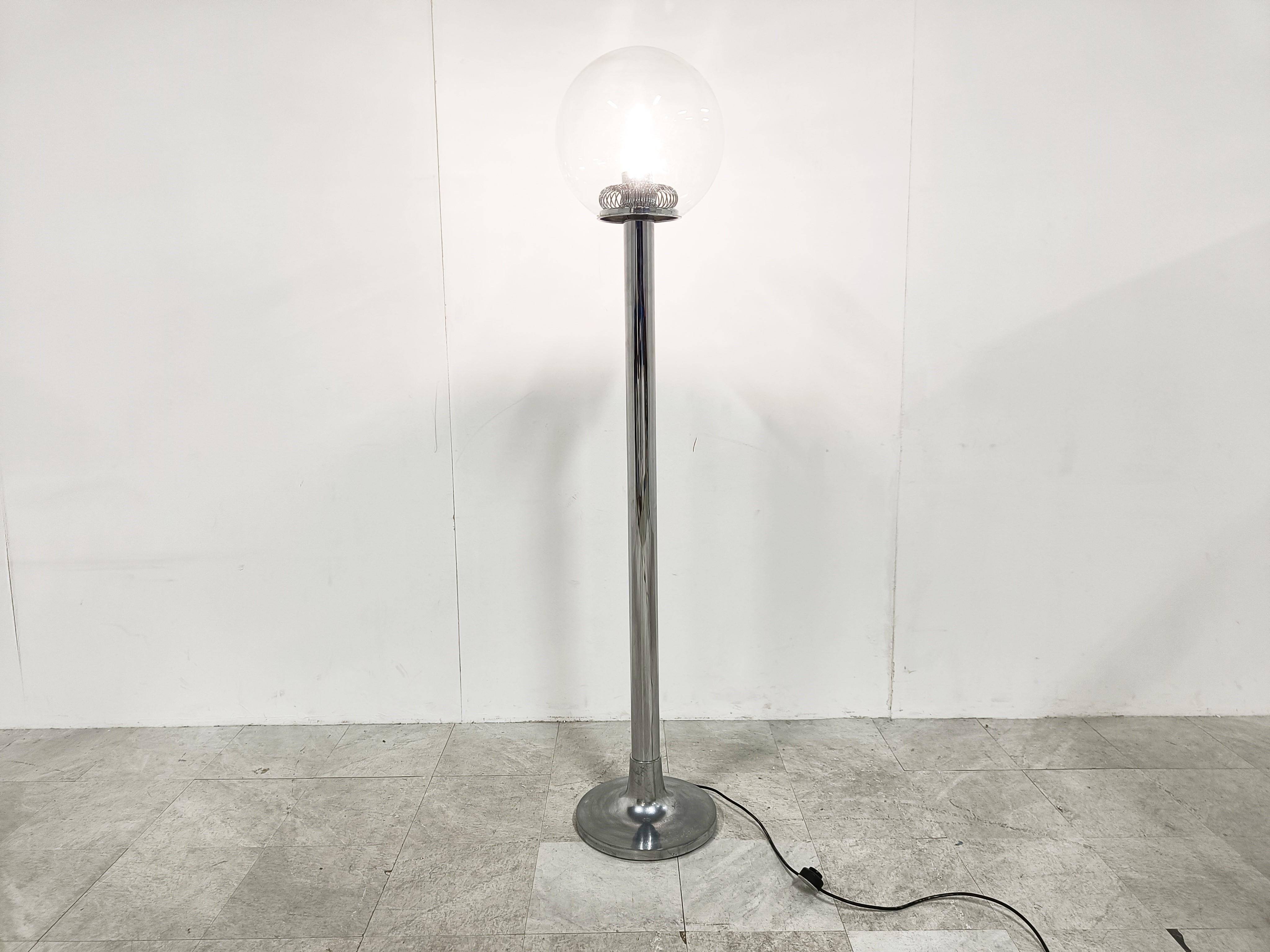 Vintage Chrome and Glass Floor Lamp, 1970s For Sale 4