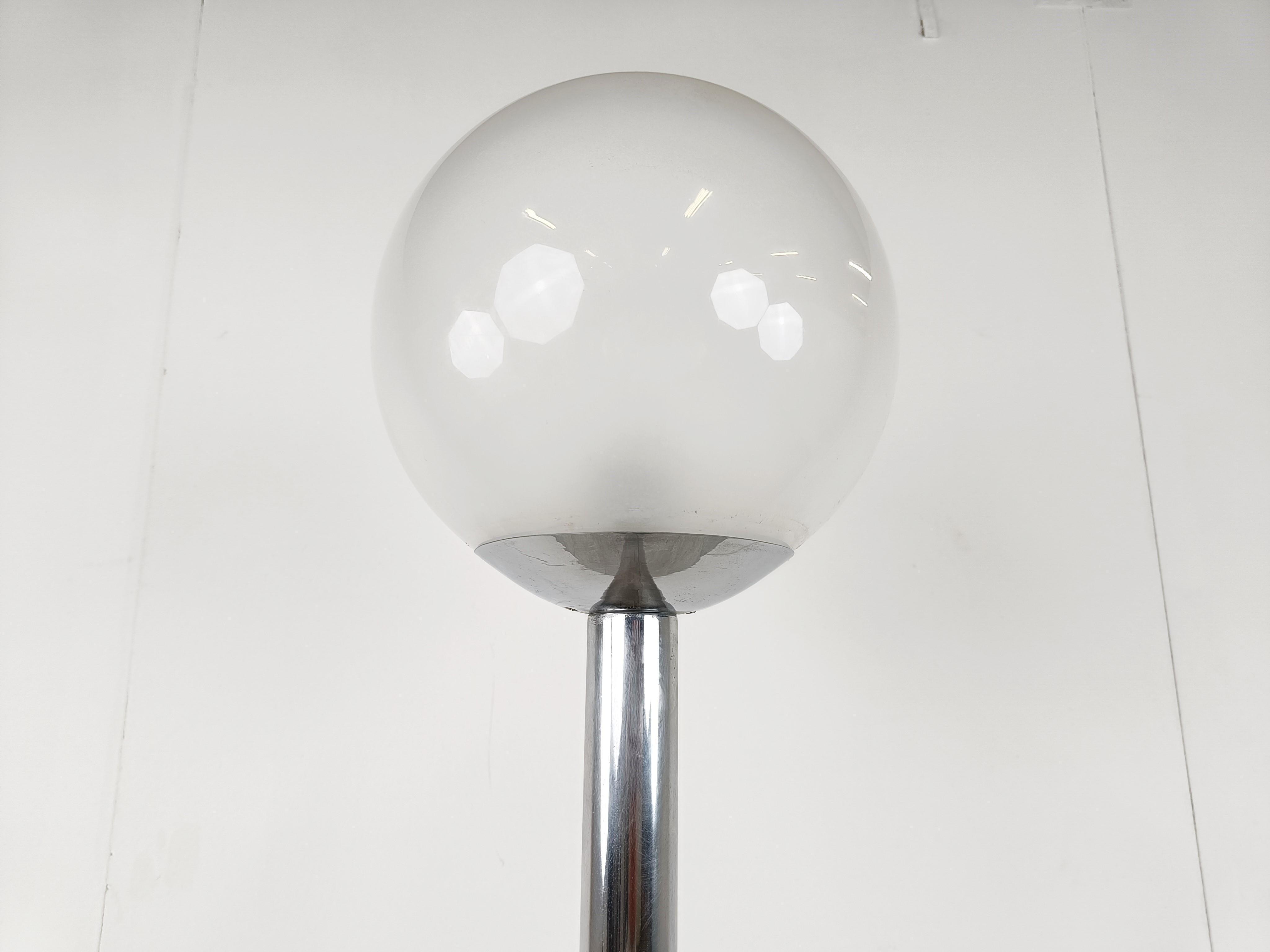 Vintage Chrome and Glass Floor Lamp, 1970s For Sale 3