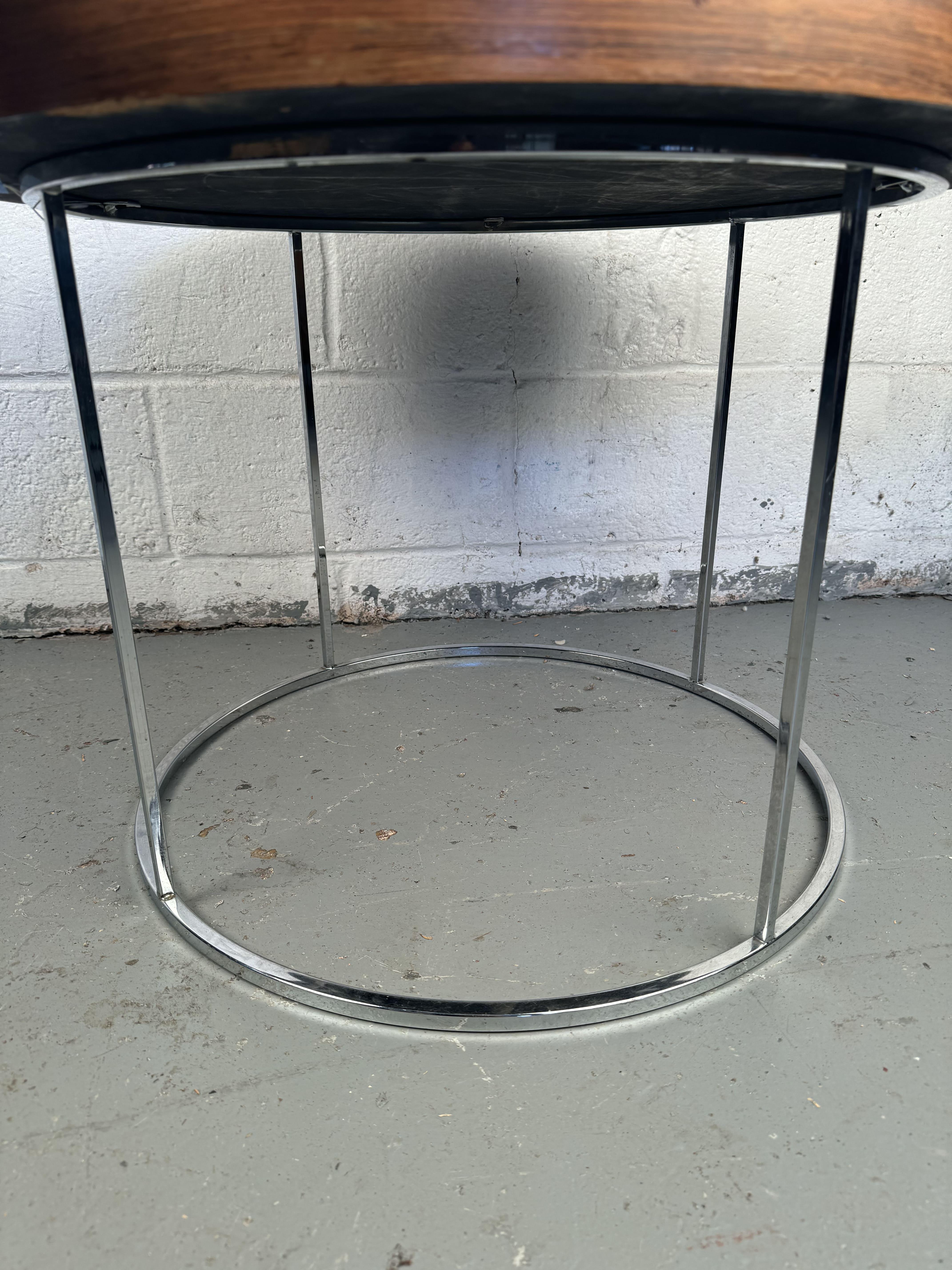 Vintage Chrom und Wood Beistelltisch im Angebot 9