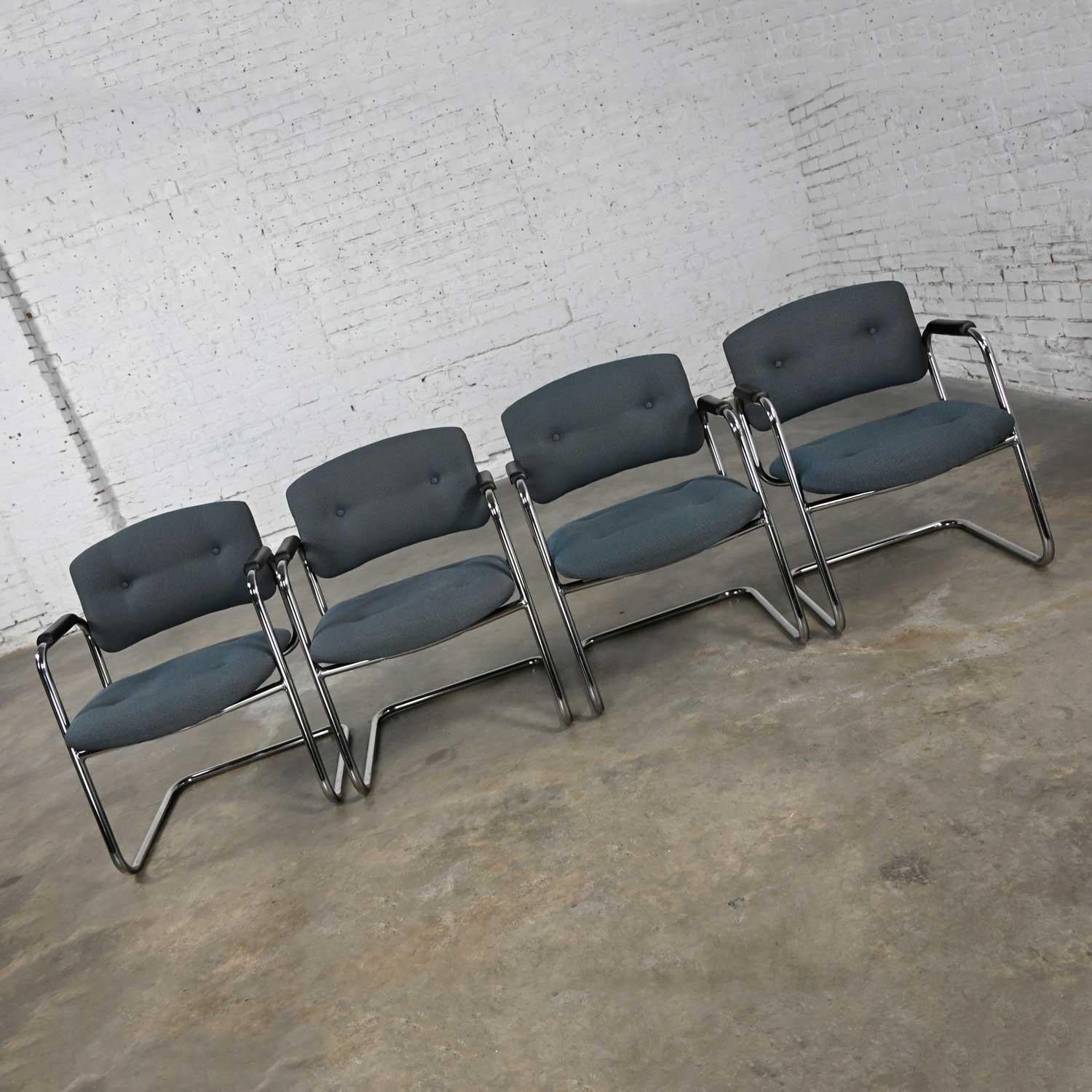 Chaises en porte-à-faux chromées vintage United Chair Co Style Steelcase vendues séparément en vente 4