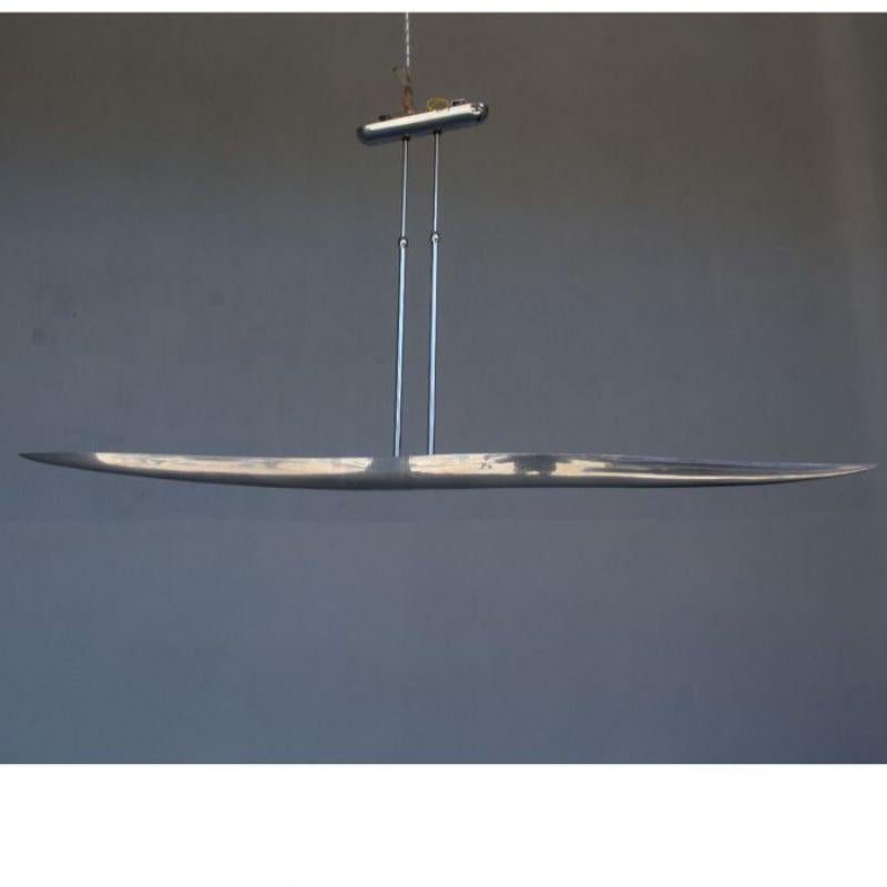 Araña vintage halógena cromada 1980 diseño ondulado 145 cm de ancho y 74 cm de alto edición Lucien Gau creación Bernard Dequet

Más información:
Material: Metal y hierro forjado
Estilo: Vintage 1970.