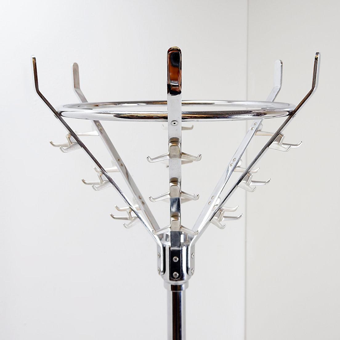 Vintage Chrome Kleiderständer mit Umbrella Rack im Zustand „Gut“ im Angebot in Linkebeek, BE