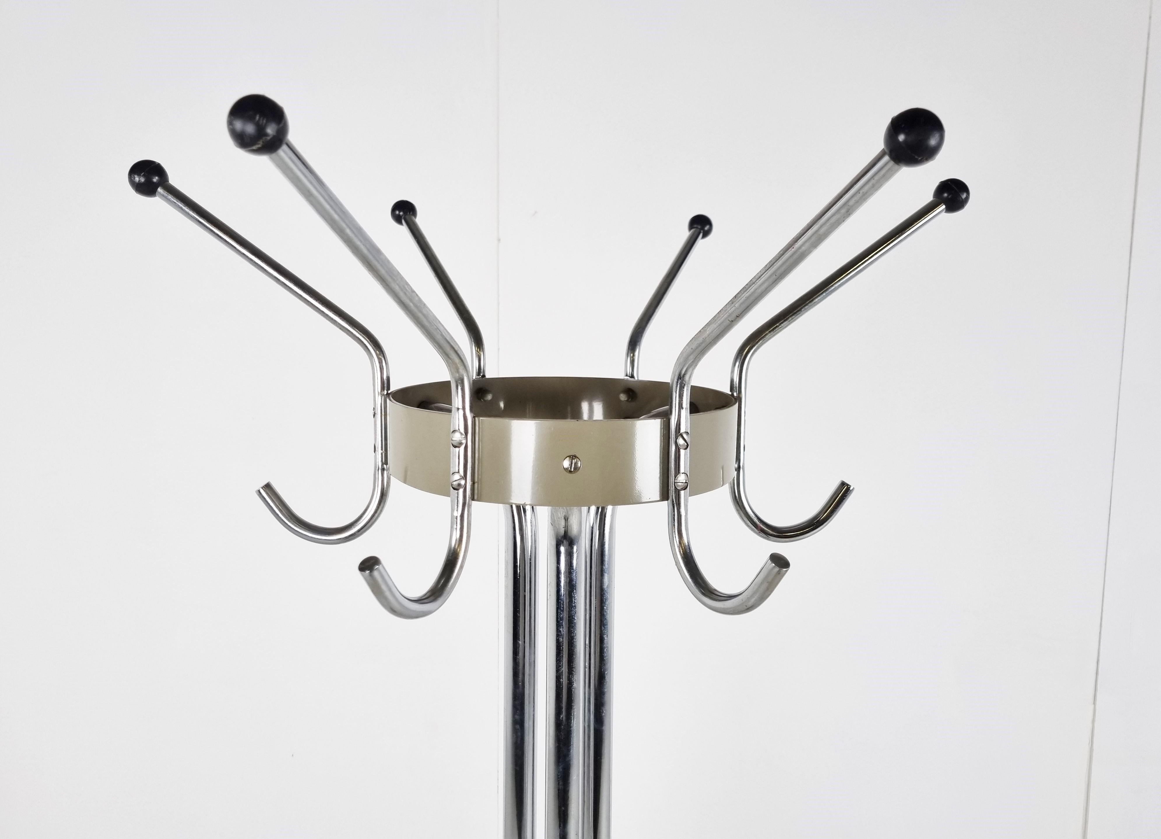Vintage Chrome Coat Stands by Willy Van Der Meeren for Tubax, 1970s In Good Condition In HEVERLEE, BE