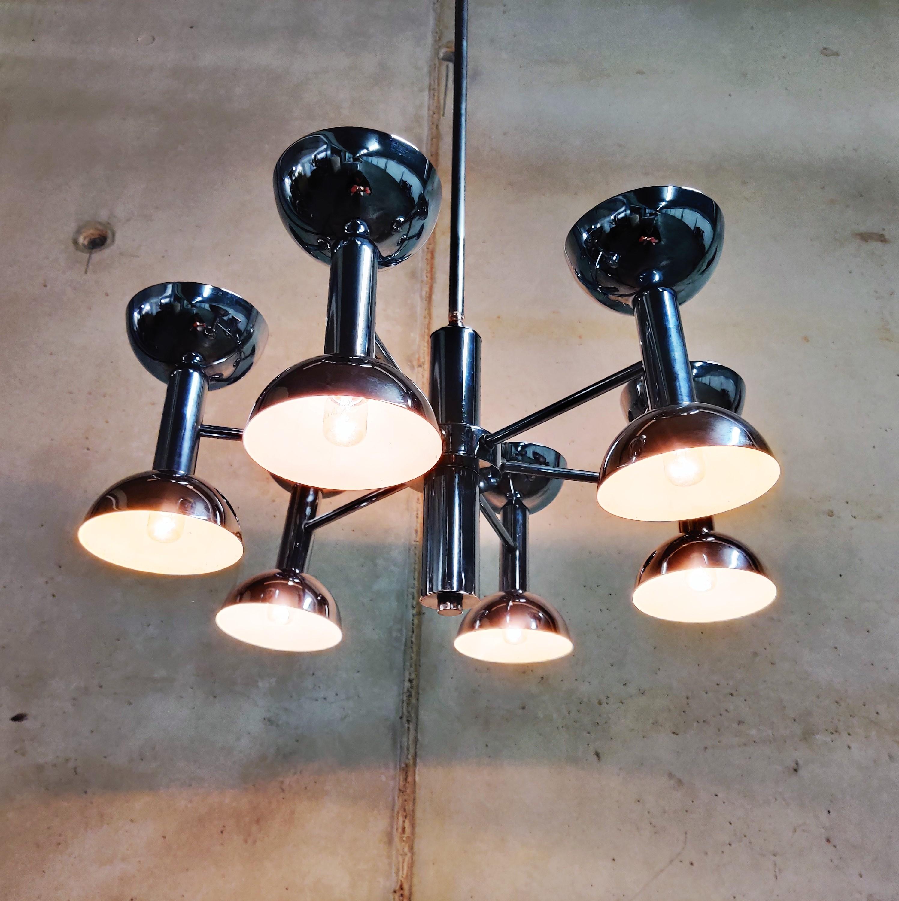 Vintage Chrome Diabolo Chandelier, 1960s In Good Condition In HEVERLEE, BE