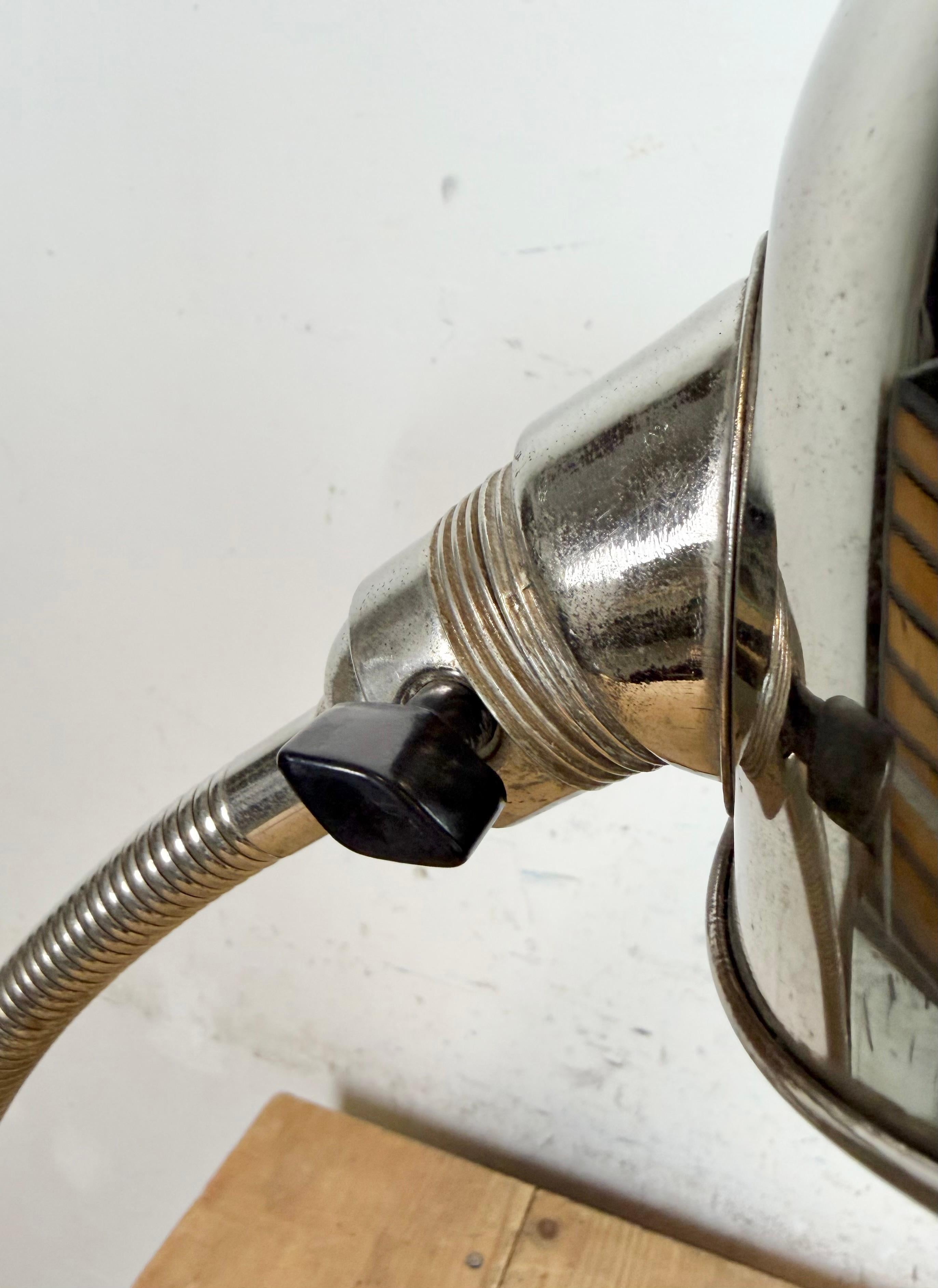 Vintage Chrome Italian Gooseneck Table Lamp, 1950s en vente 6