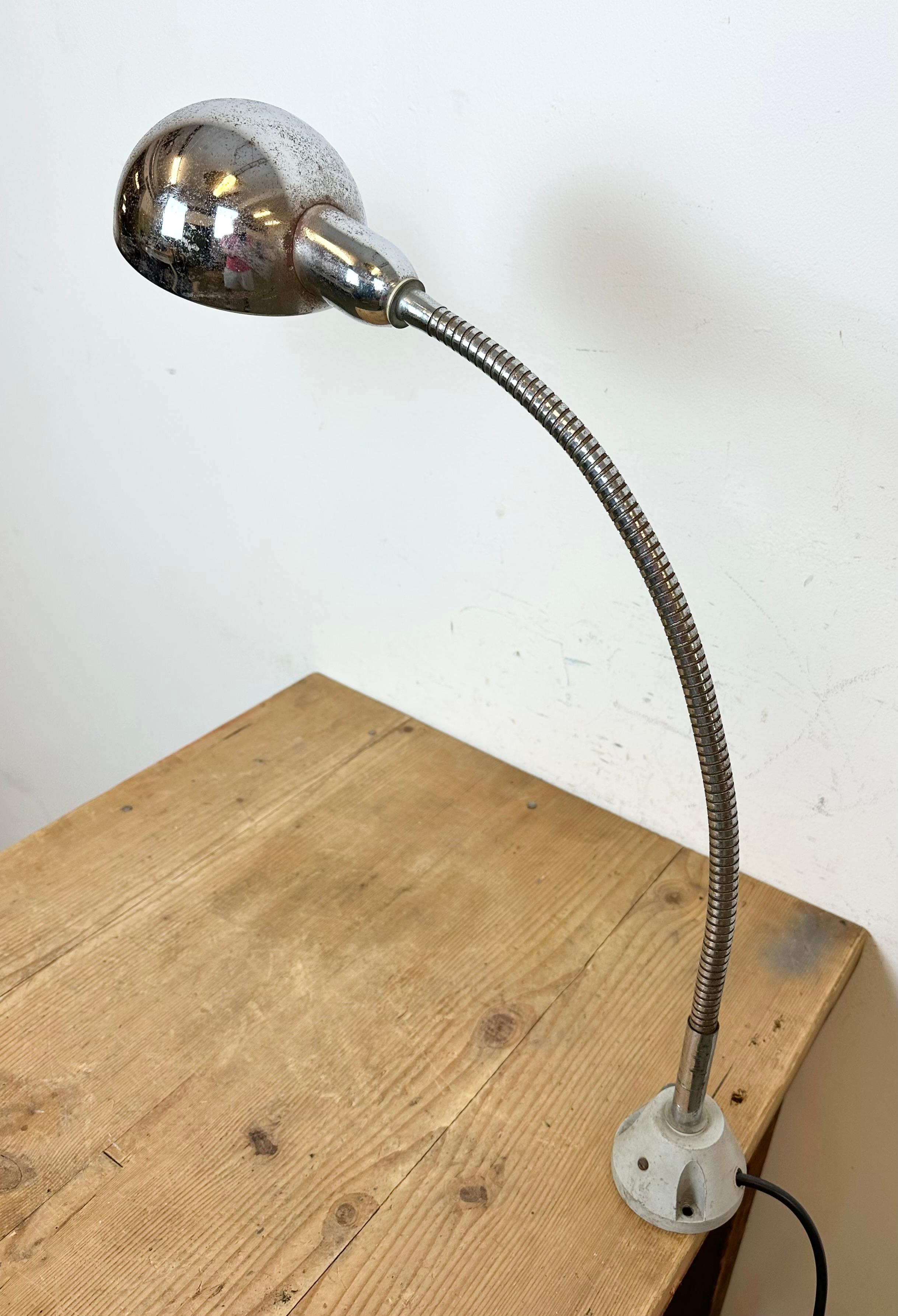 20th Century Vintage Chrome Italian Gooseneck Table Lamp, 1960s For Sale