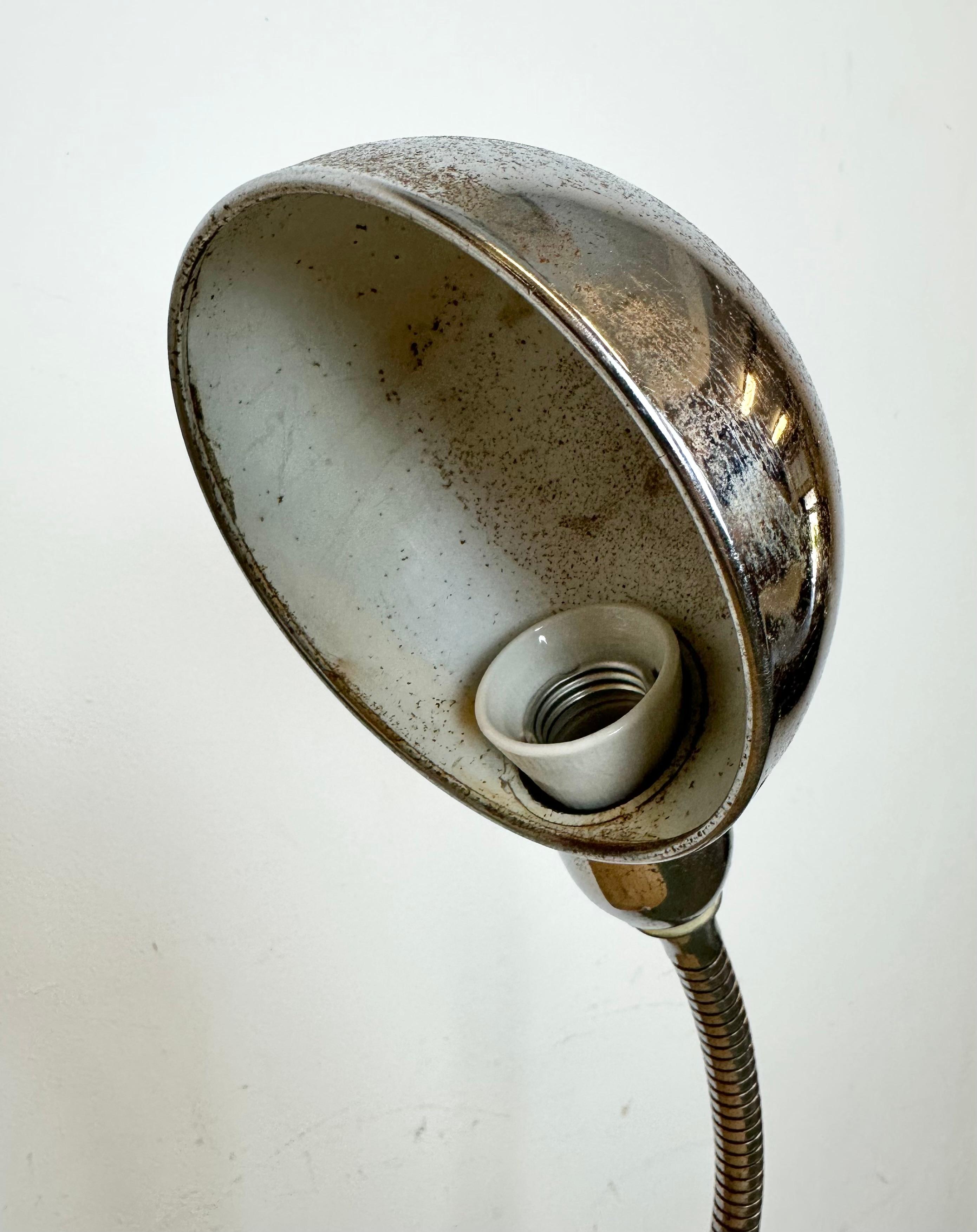 Vintage Chrome Italian Gooseneck Table Lamp, 1960s For Sale 3