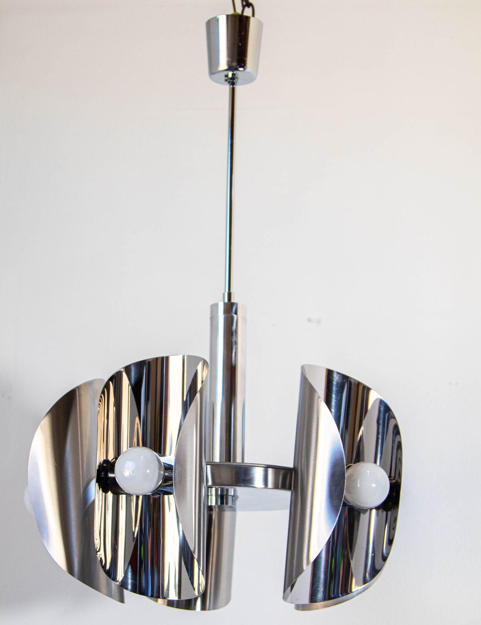 Acciaio inossidabile Lampada cromata vintage Lampadario Space Age a 5 luci in acciaio anni '70 in vendita
