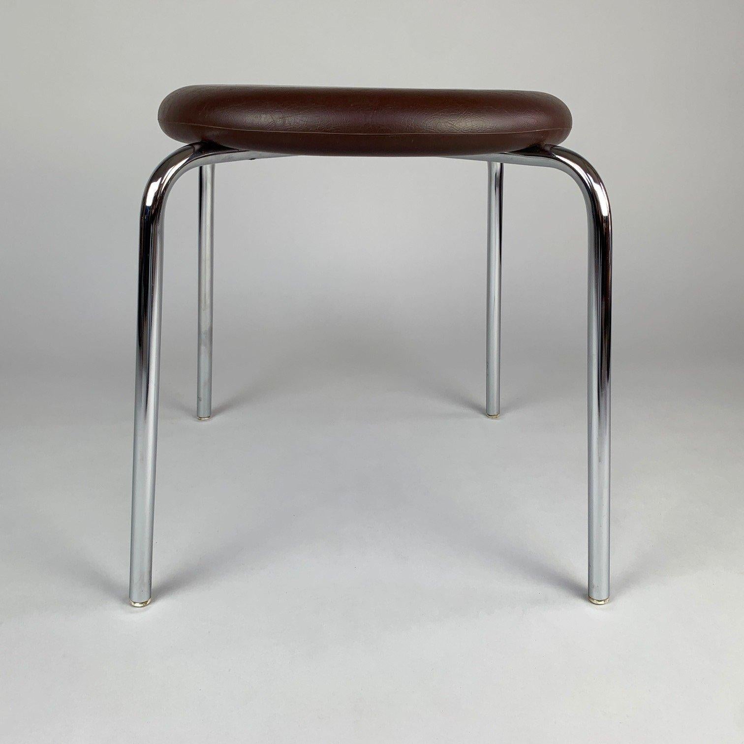 Vintage Chrome Stool, 1980's In Good Condition In Praha, CZ