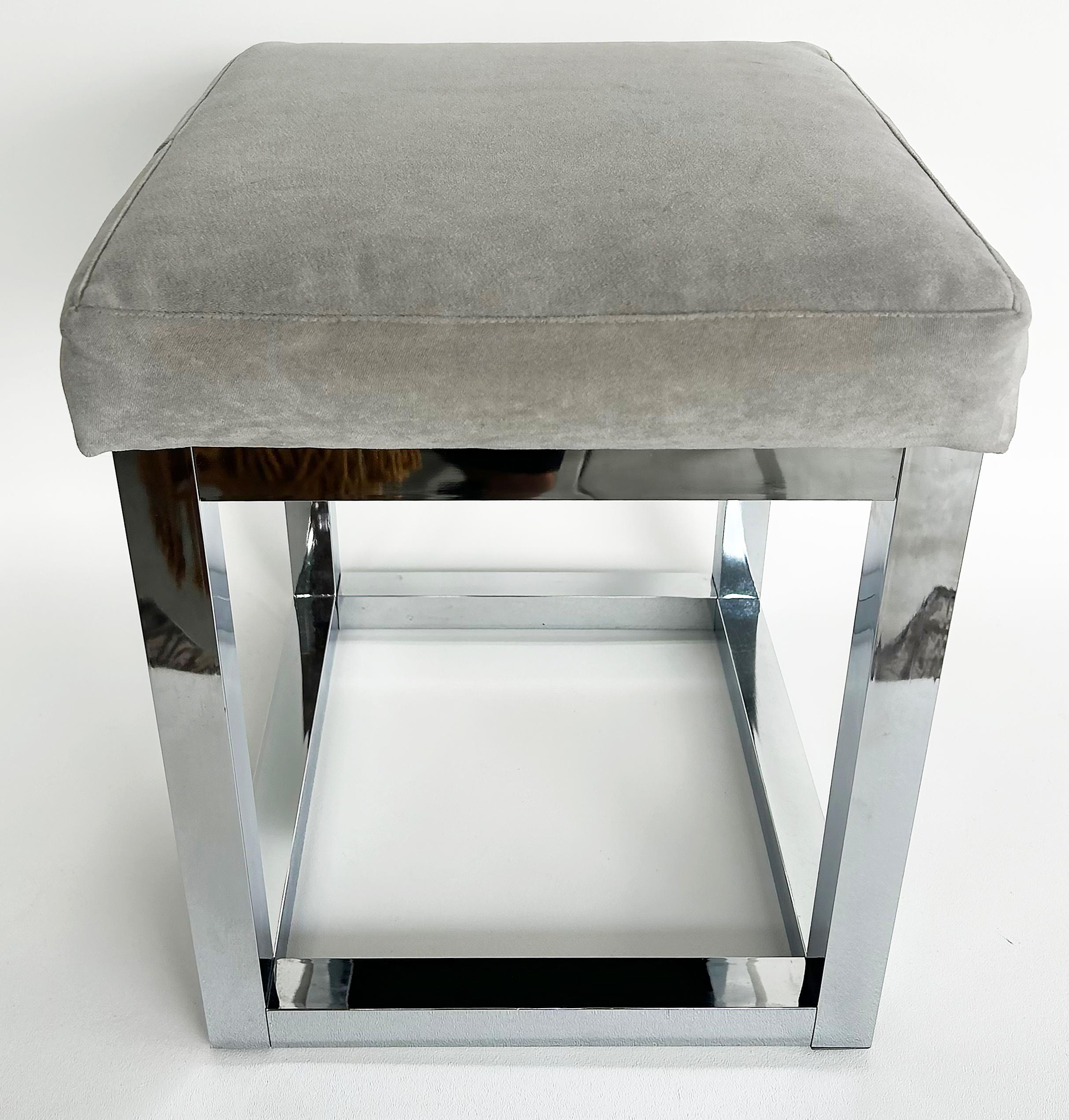 XX secolo Sgabello imbottito cromato d'epoca, stile moderno di metà secolo in vendita