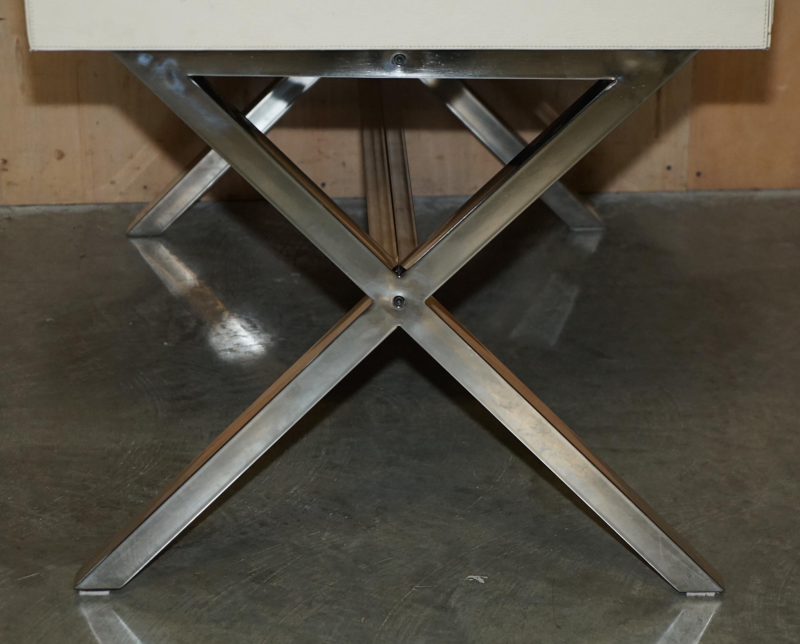 Bureau DE DESIGN DE TABLE D' ALLIGATOR EN CUIR DE CROCODILE À CHROME X FRAME en vente 4