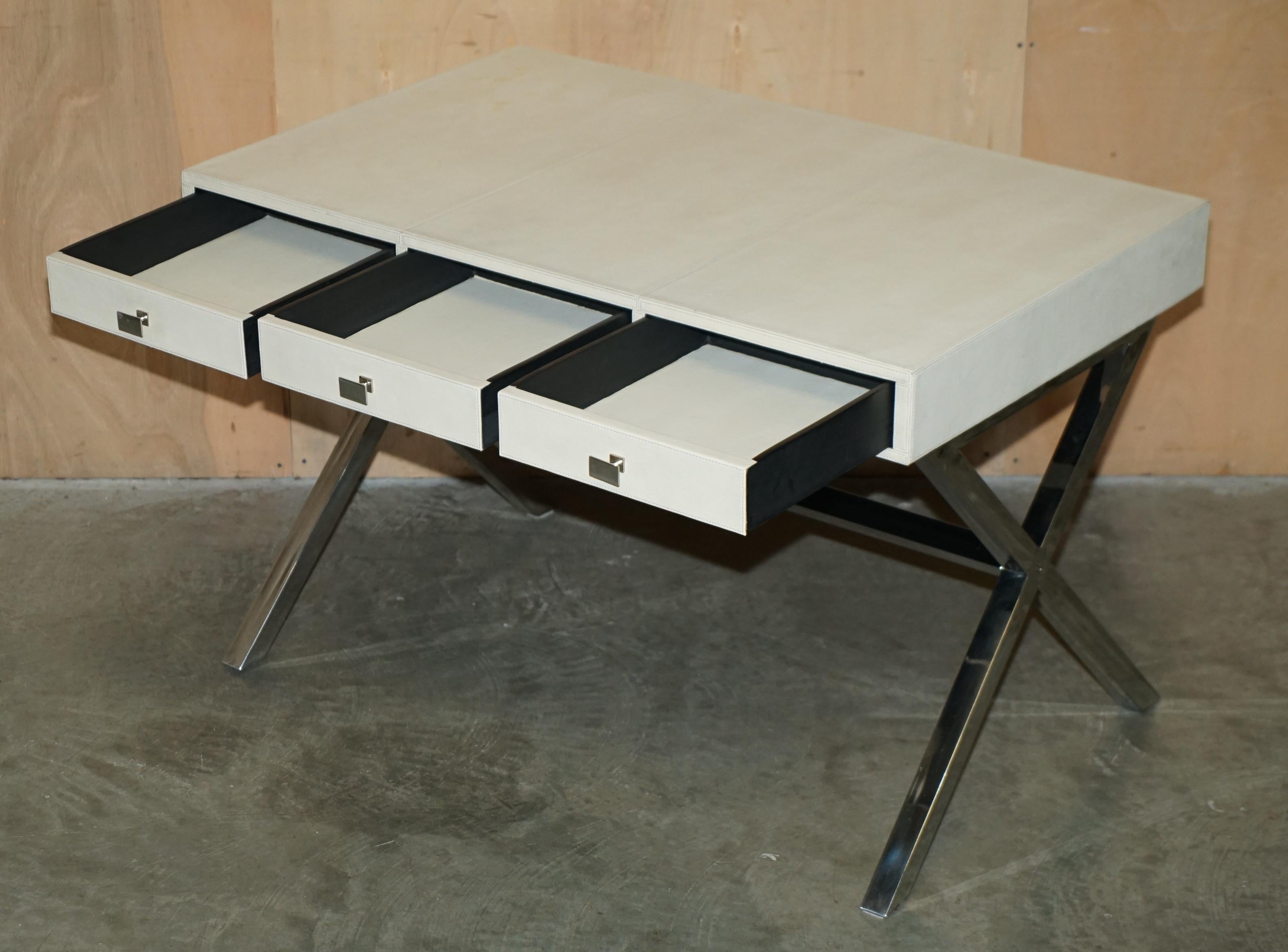 Bureau DE DESIGN DE TABLE D' ALLIGATOR EN CUIR DE CROCODILE À CHROME X FRAME en vente 8