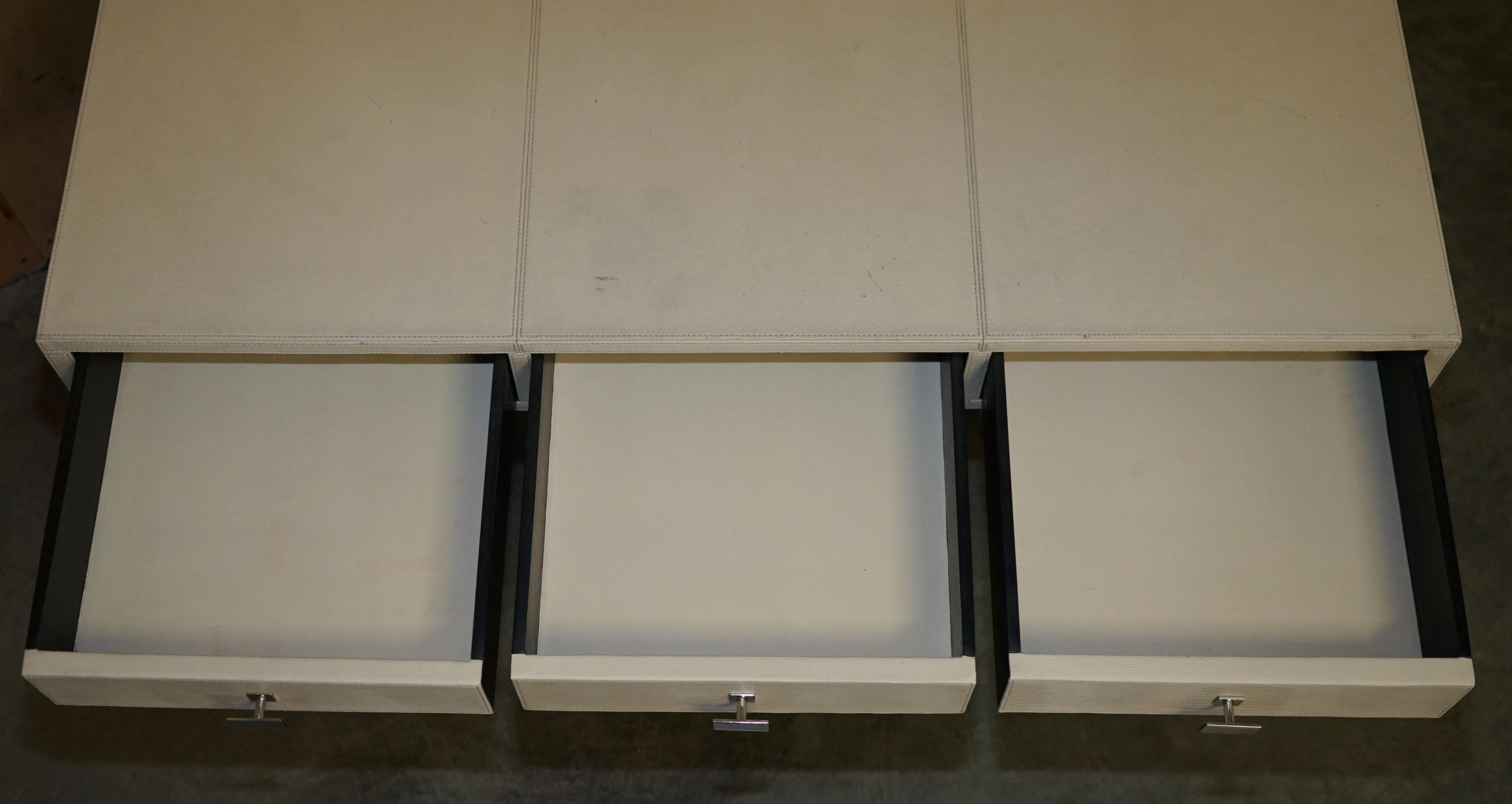 Bureau DE DESIGN DE TABLE D' ALLIGATOR EN CUIR DE CROCODILE À CHROME X FRAME en vente 9