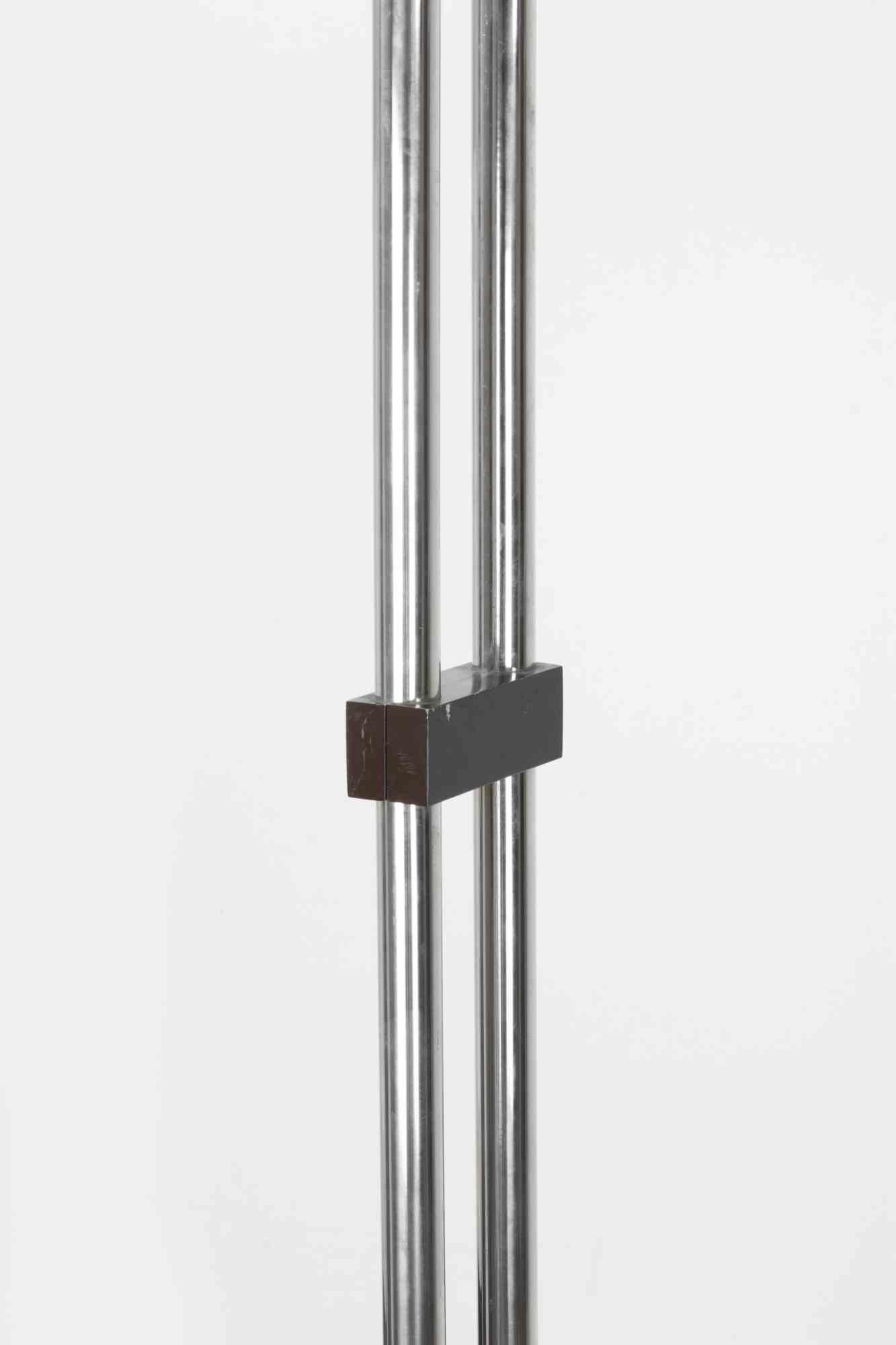 Vintage Chromed Floor Lamp Fabricación Italiana, Años 70 Italiano en venta