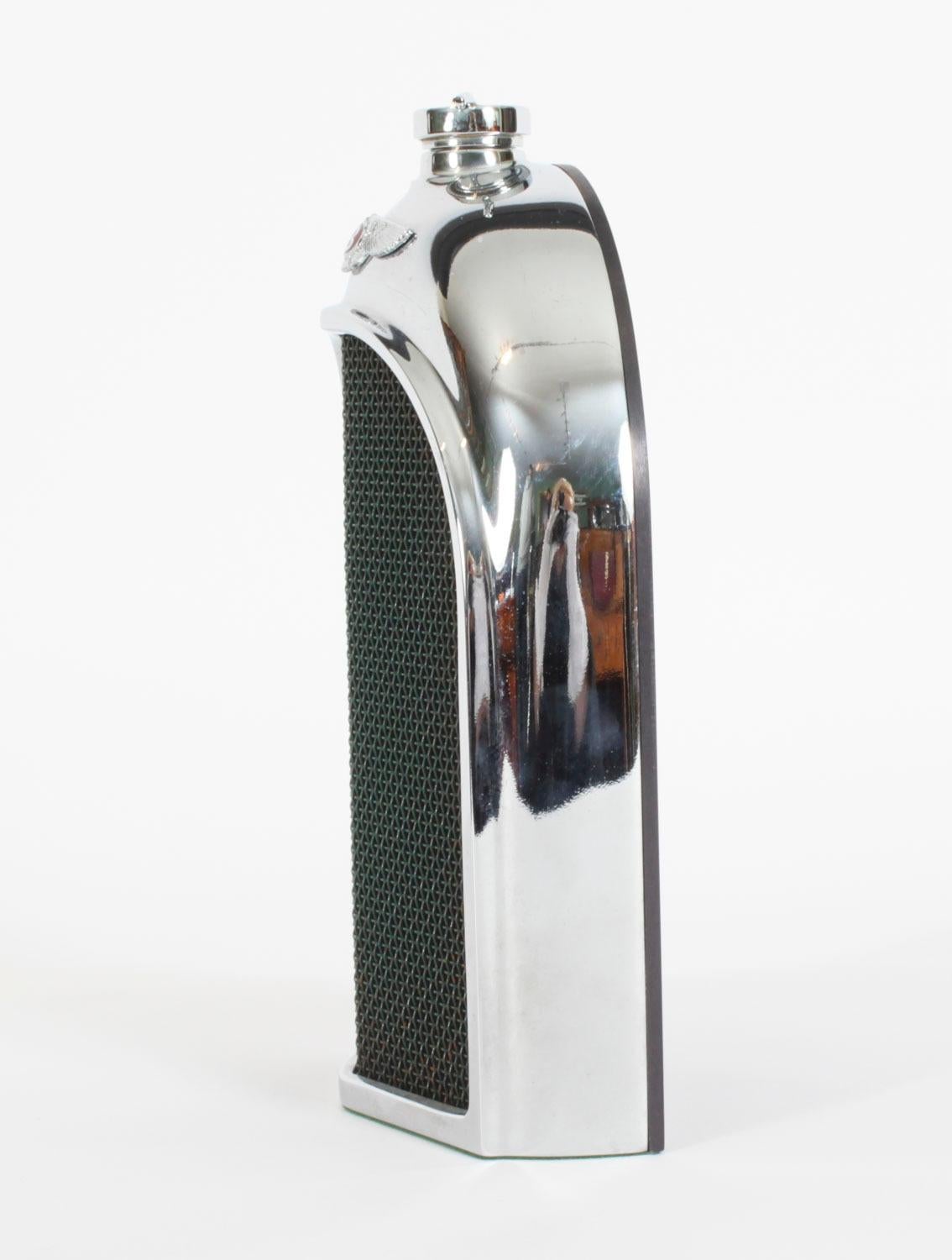 Métal Carafe radiateur Bentley Chromium de la fin du 20e siècle en vente