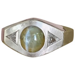 Vintage Chrysoberyl Cat
s-Eye and Diamond 14 Karat White Gold Ring - Size 11 3/4