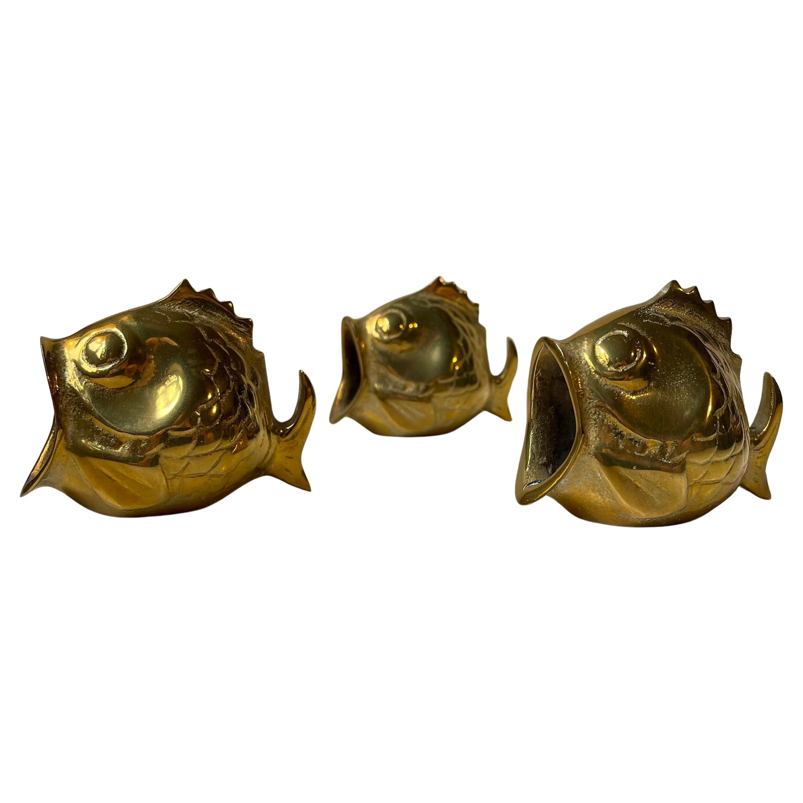 Vintage Chubby Fish Figurines or Ashtrays in Brass, Set of 3