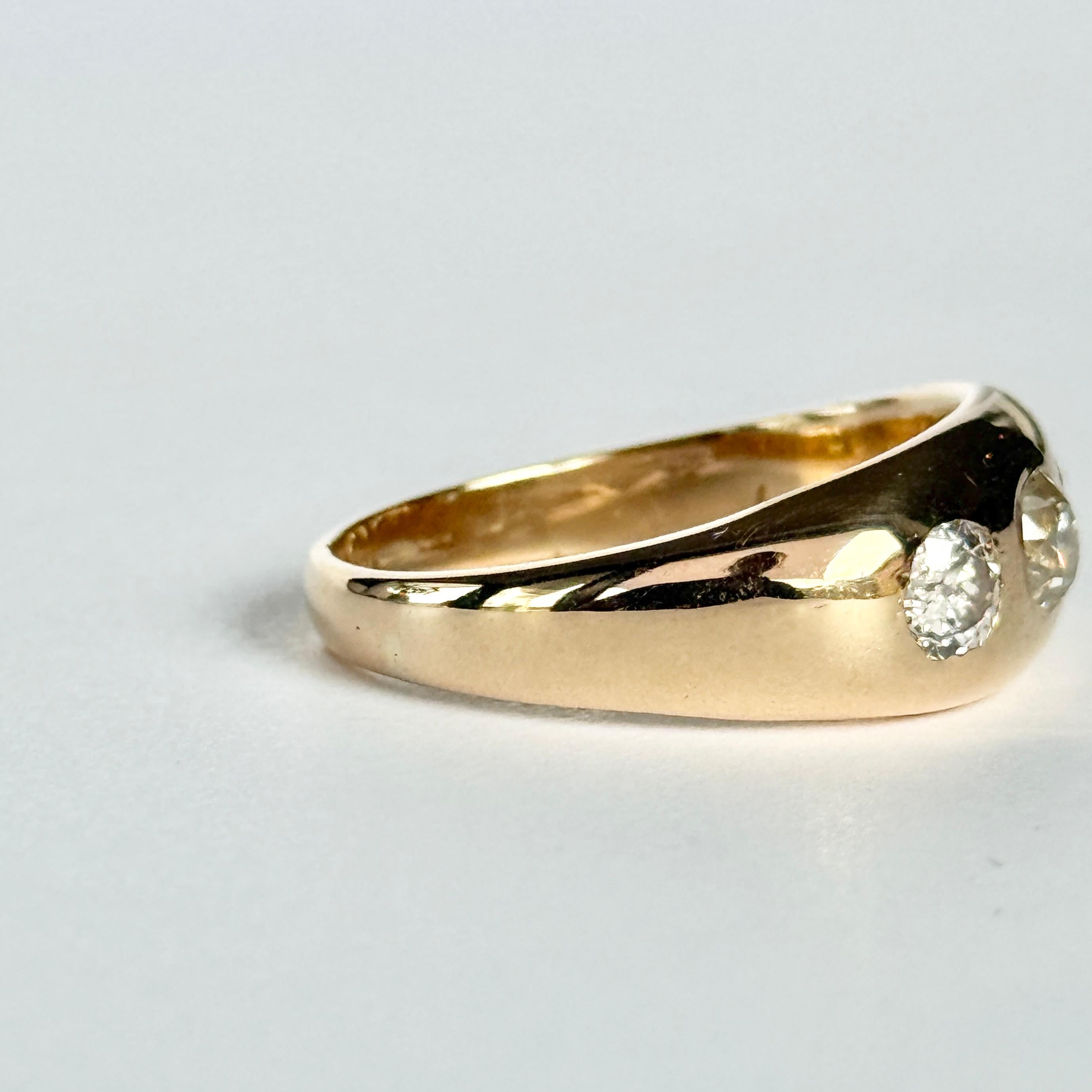 Anello a tre pietre con diamanti e oro 18 carati vintage in vendita 2
