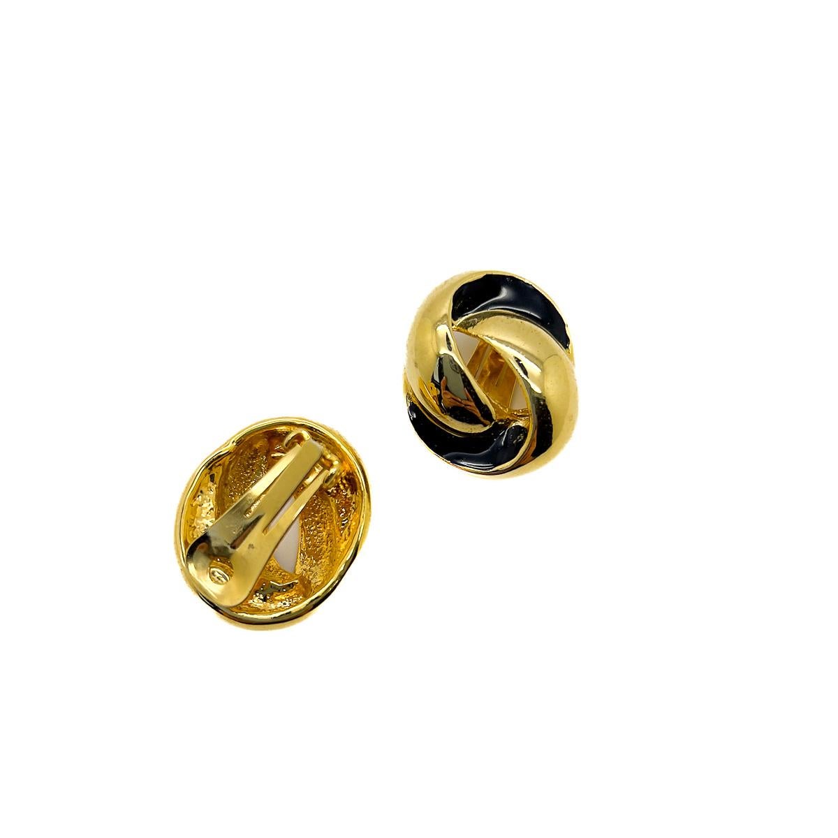 Women's or Men's Vintage Chunky Gold & Black Knot Earrings 1980s For Sale