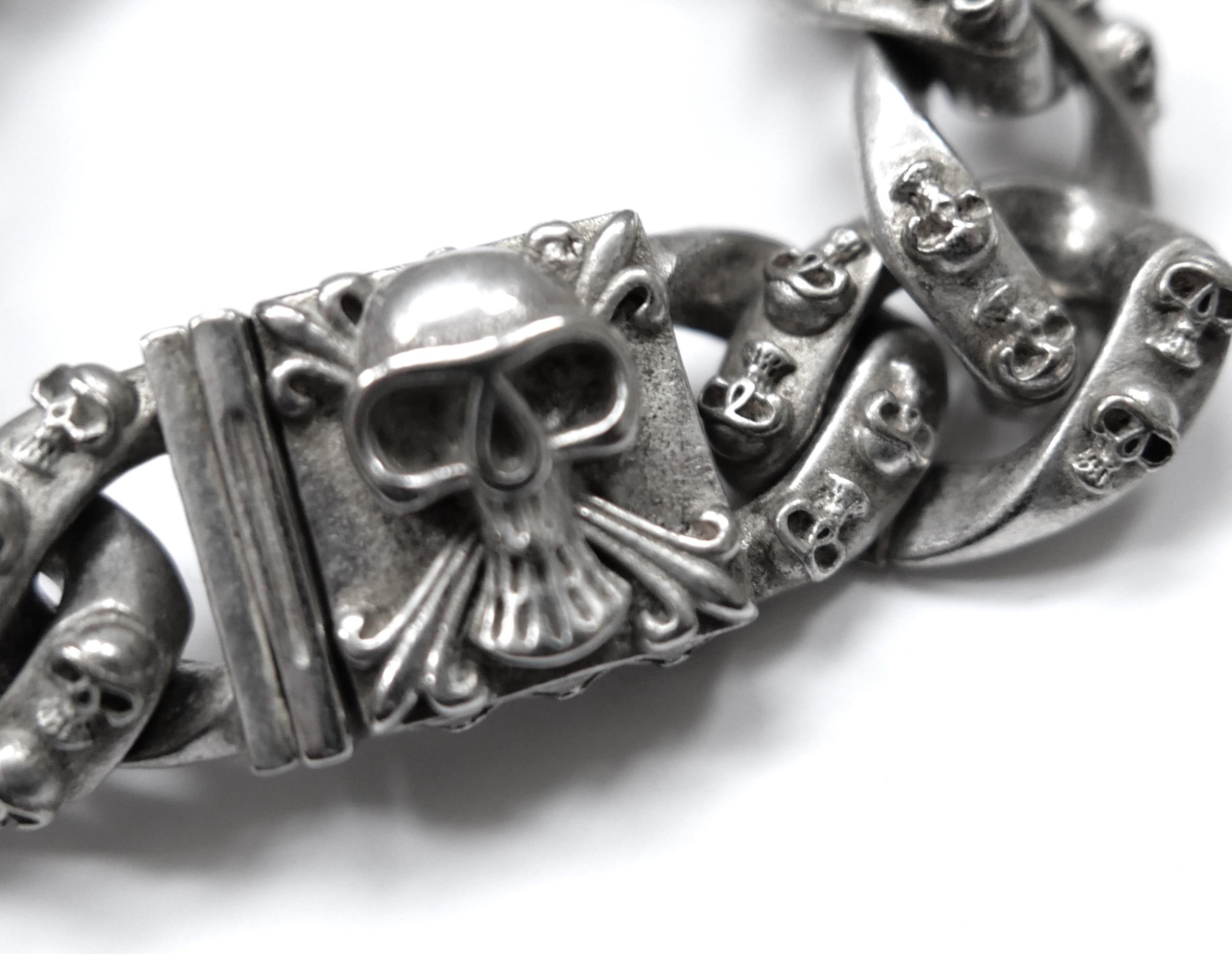 Bracciale vintage con teschio intagliato A Link Unisex In condizioni ottime in vendita a London, GB