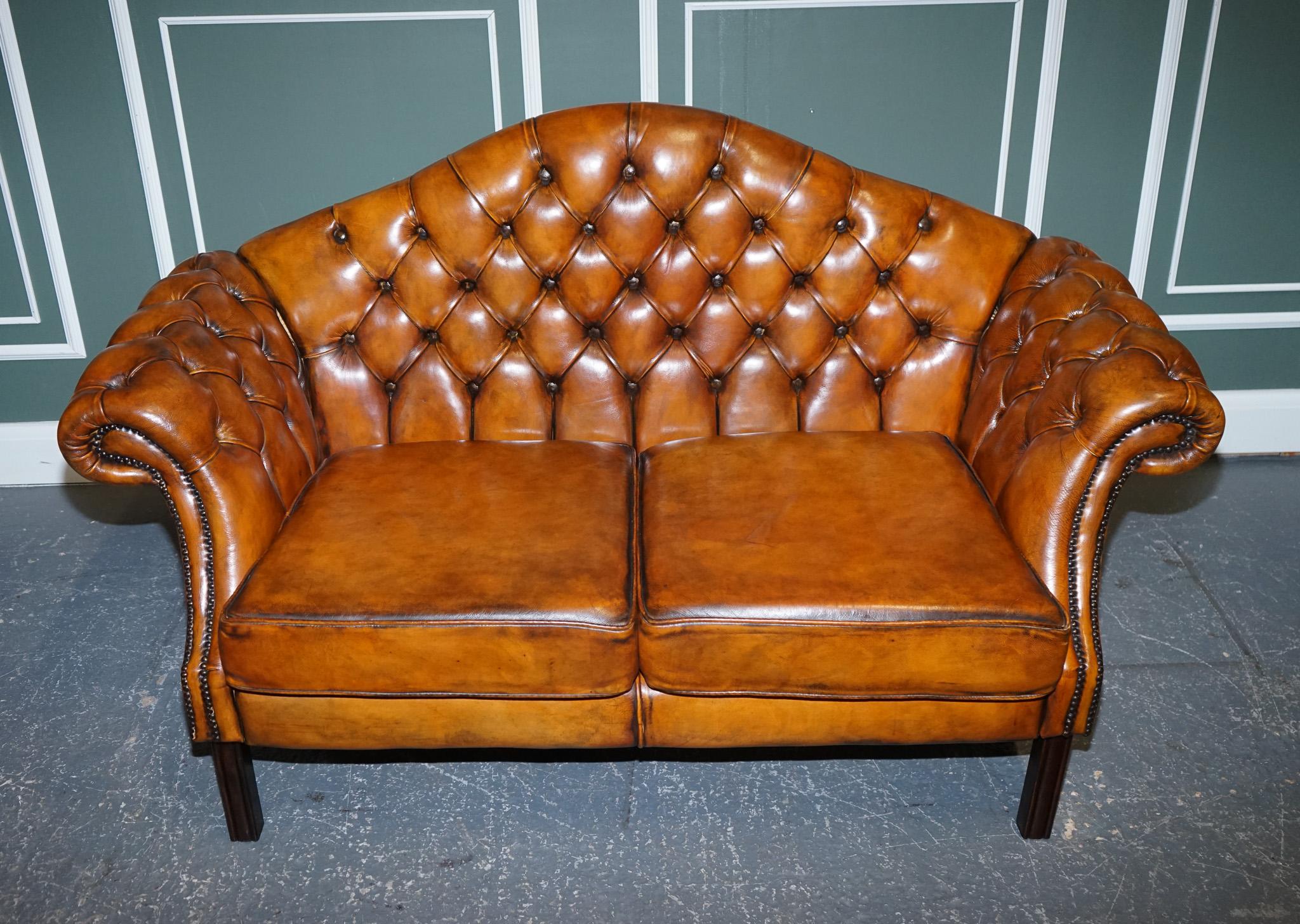 Hand-Crafted Vintage Cigar Brown Hand Dyed Leather Camel Back Chesterfield Two Seater Sofa For Sale