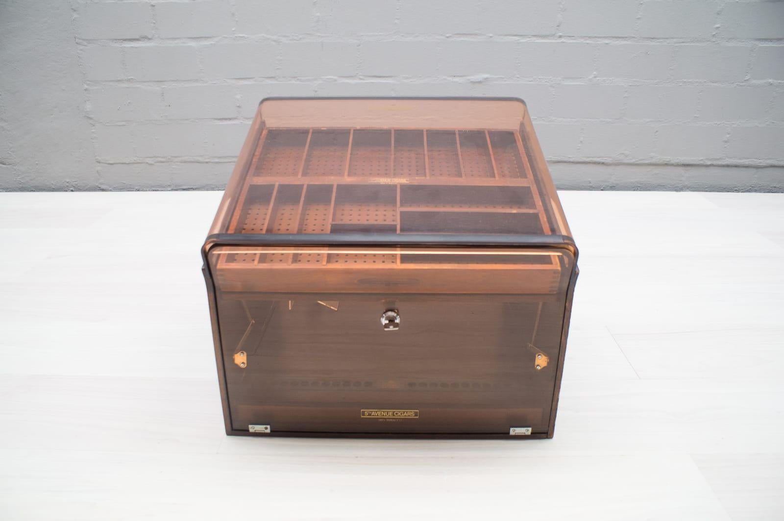 Late 20th Century Vintage Cigar Humidor from 5th Avenue, 1970s