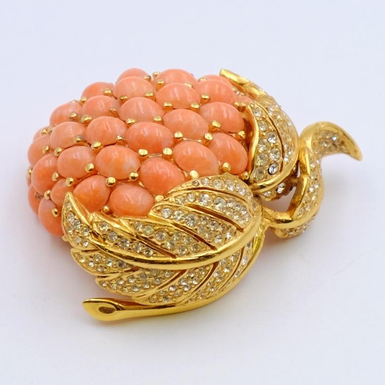 Vintage Ciner Berry Faux Coral Brooch 1980's In Excellent Condition In Austin, TX