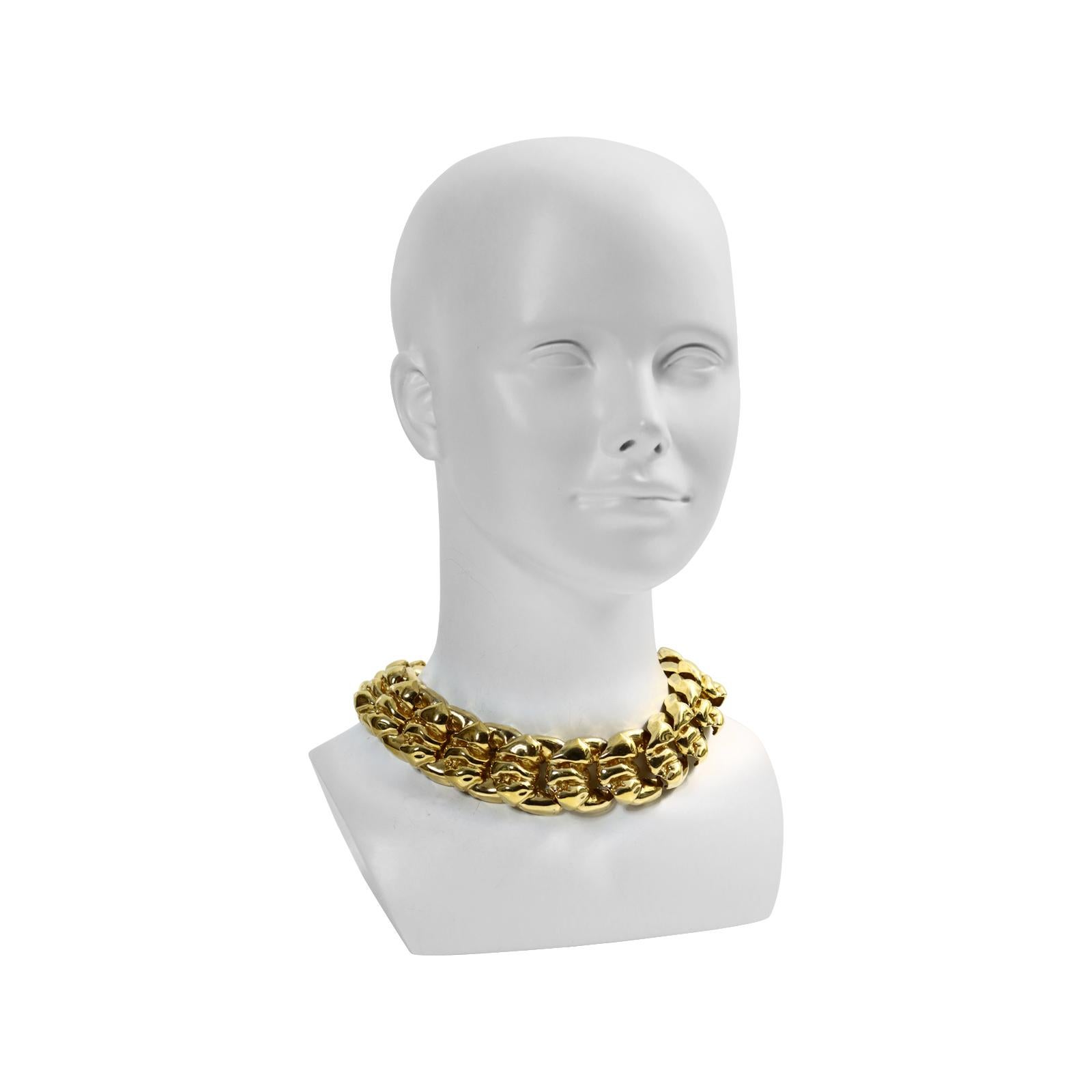Vintage Ciner Chunky Linking Pieces Choker Necklace Circa 1980's.  One of the 1980s Classic Necklaces that stand out with the look. Part of the Link is smooth and the other part is elevated and makes the pattern.  Ciner is now out of business so