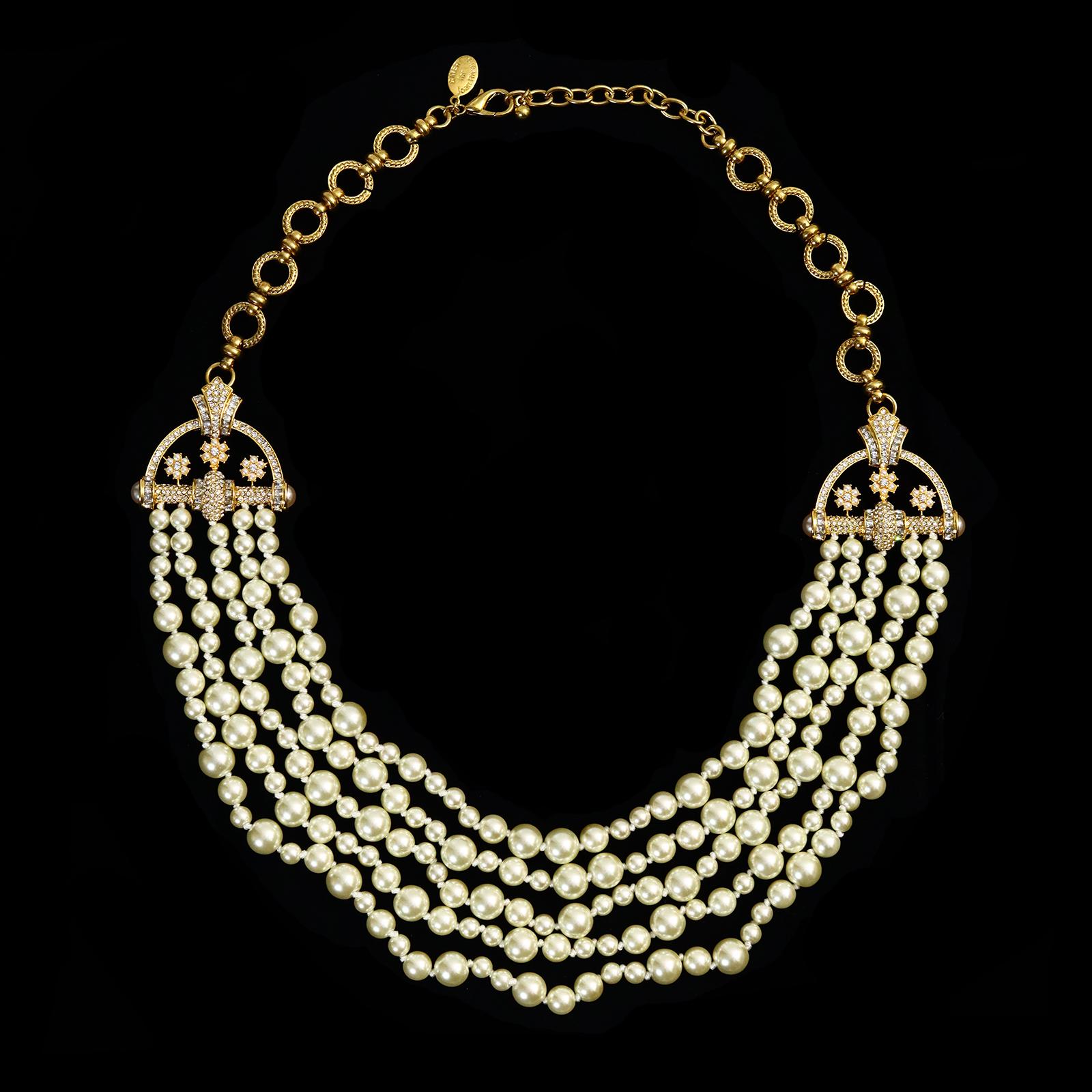 da uomo o donna Collana vintage Ciner for Joan Rivers con diamanti di perle finte a 4 fili, circa anni '90 in vendita