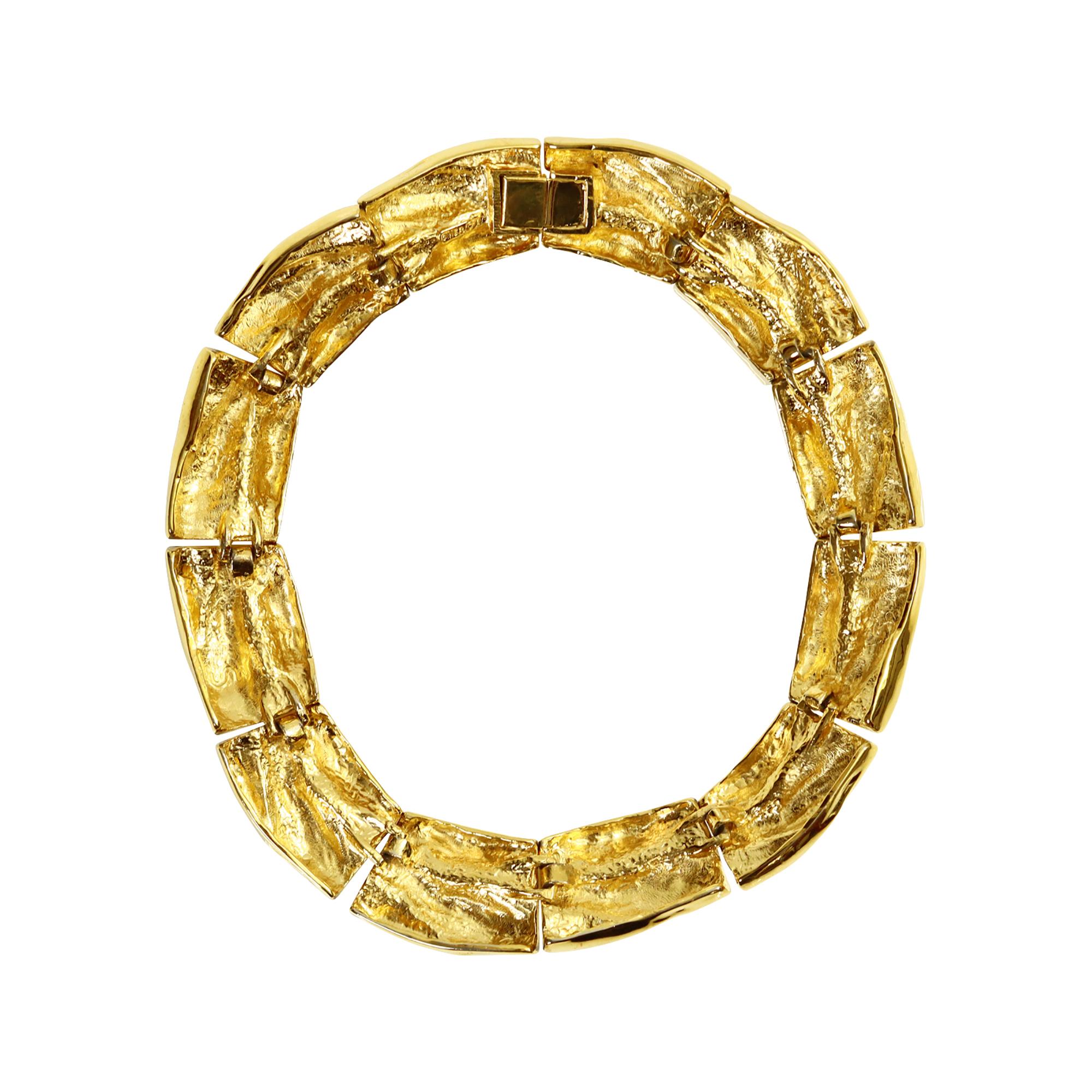 Vintage Ciner Gold Link Choker Necklace Circa 1980s In Good Condition For Sale In New York, NY