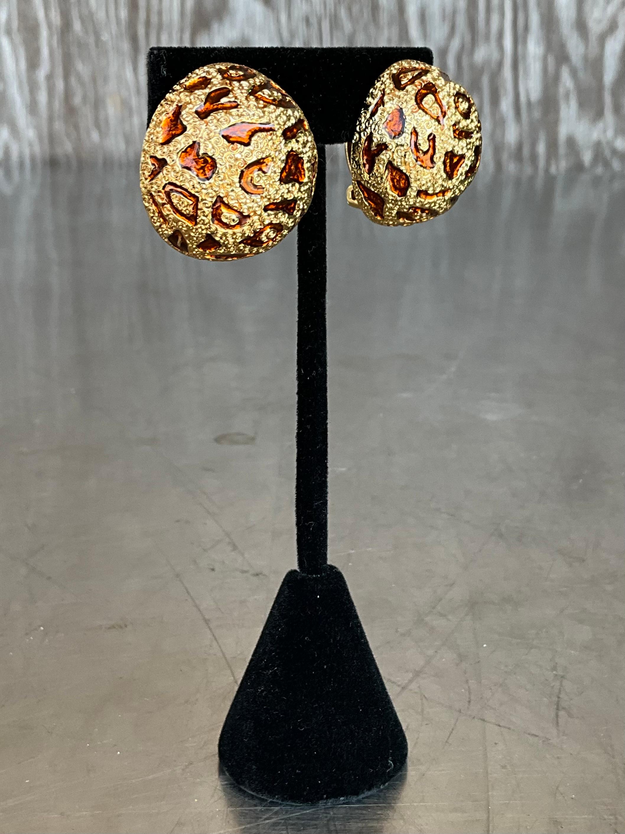 Women's or Men's Vintage Ciner Leopard Enamel Clip on Earrings For Sale