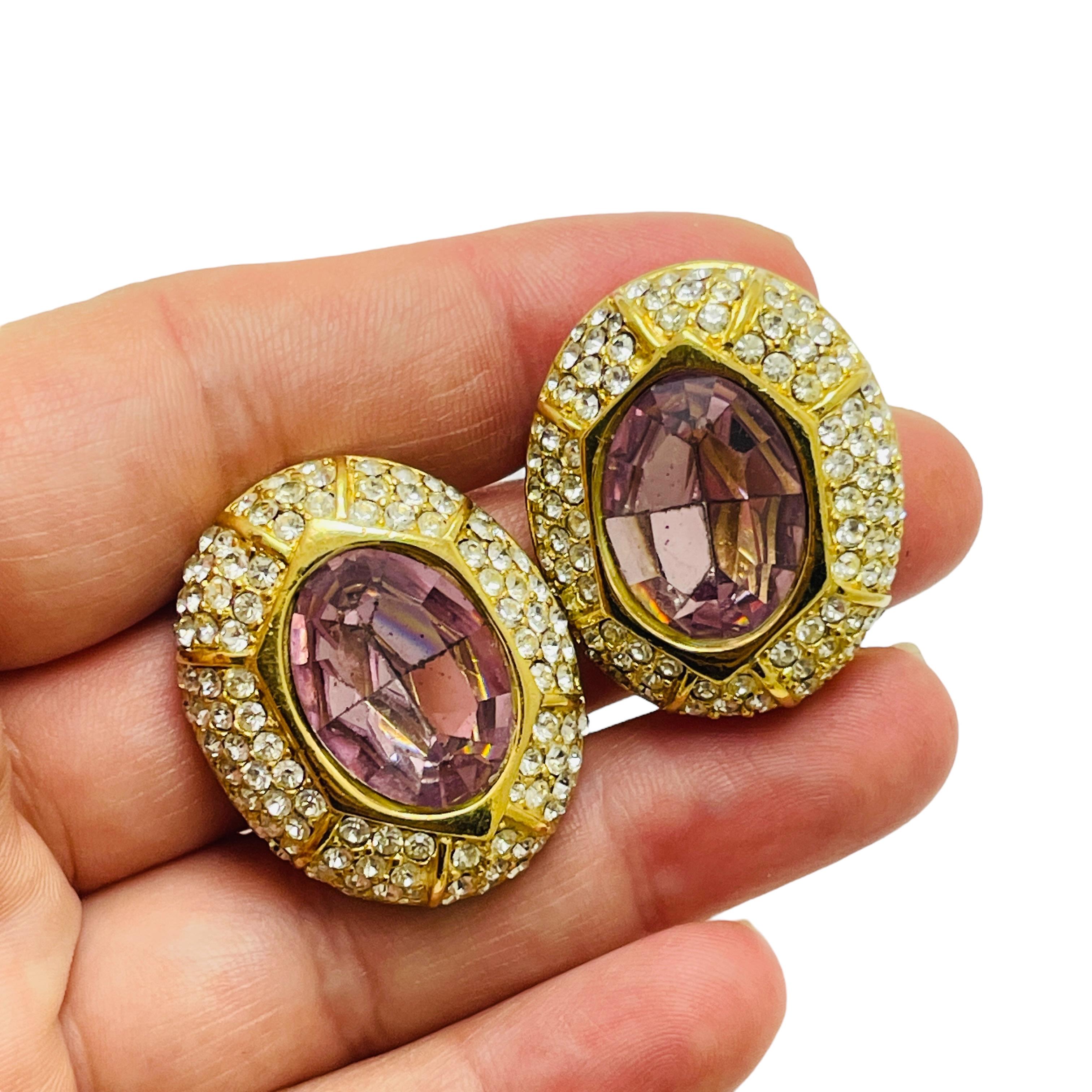 Women's Vintage CINER signed gold tone amethyst glass designer runway clip on earrings For Sale
