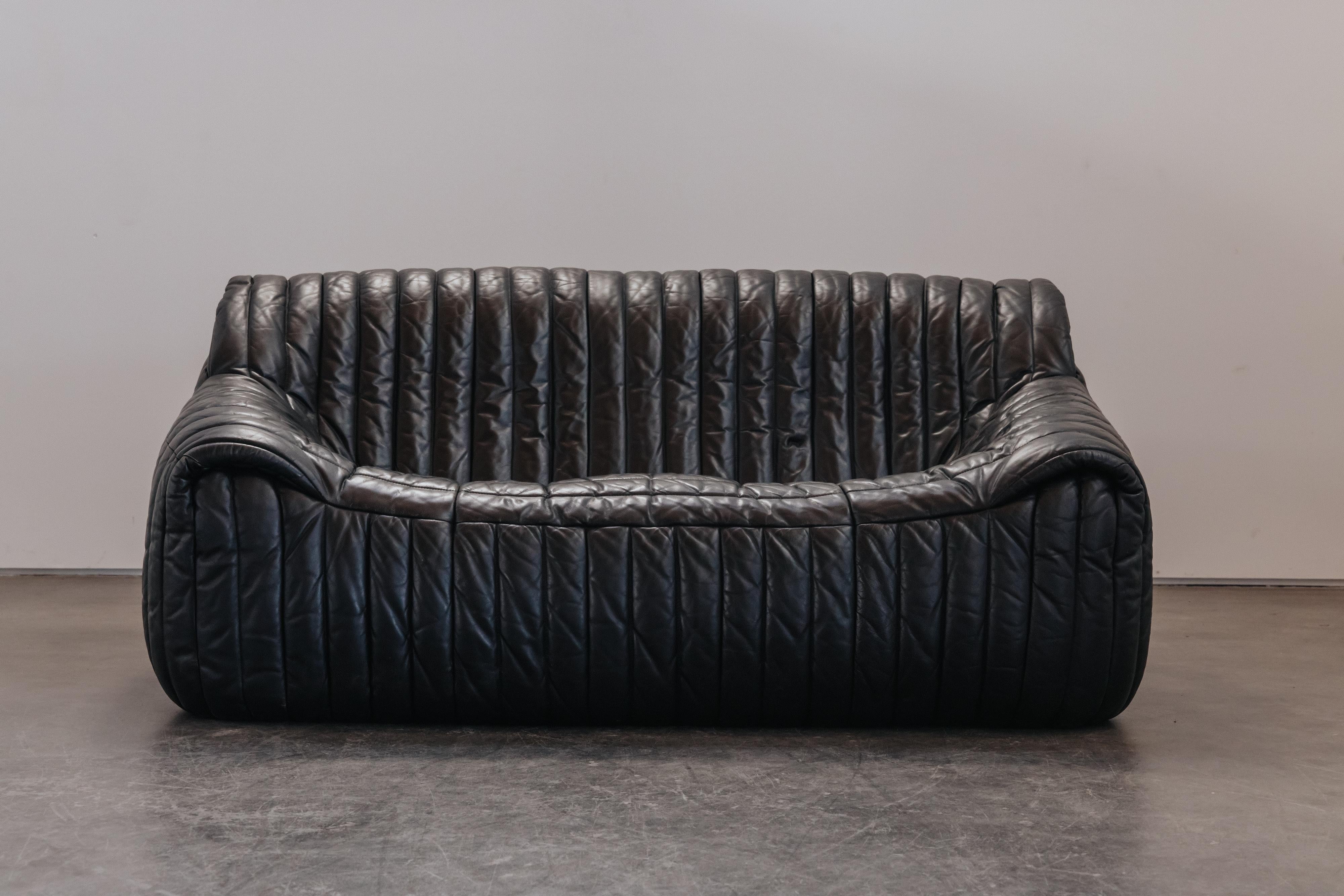 Late 20th Century Vintage Cinna Loveseat Sofa By Ligne Roset, Circa 1970 For Sale