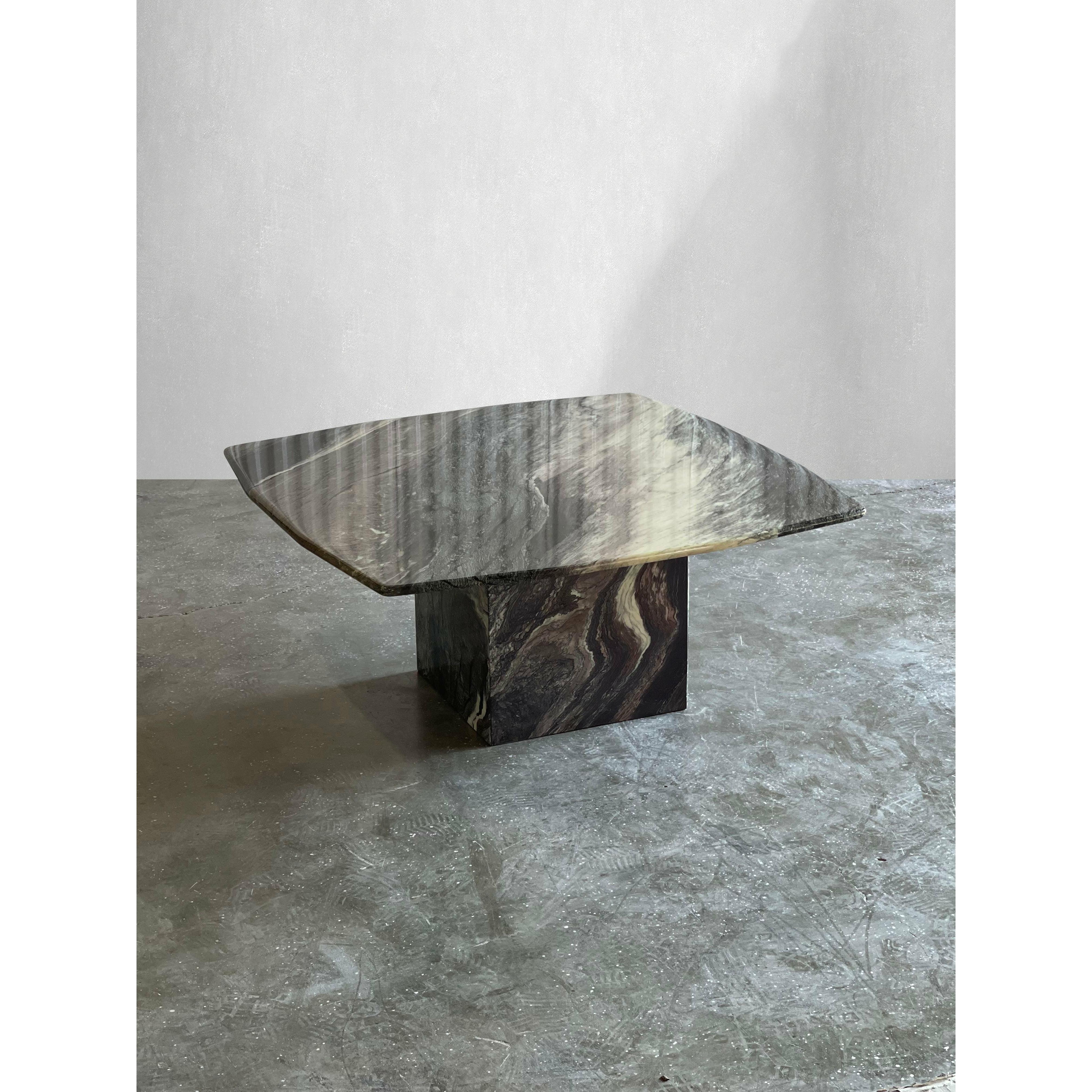 Italian Vintage Cipollino Ondulato Marble Coffee Table