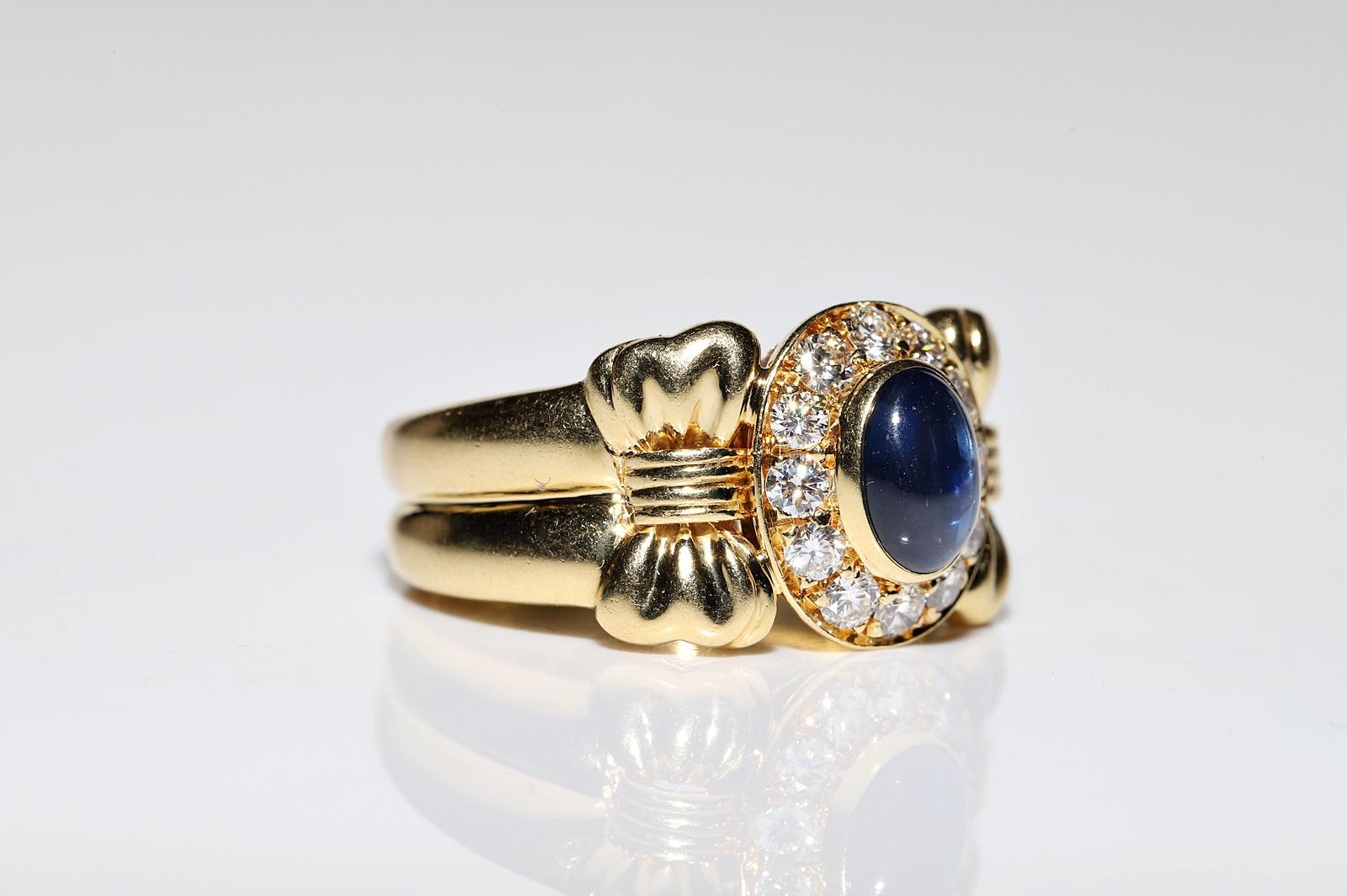 Retro Vintage Circa 18k Gold  1980s Natural Diamond And Cabochon Sapphire Ring  For Sale