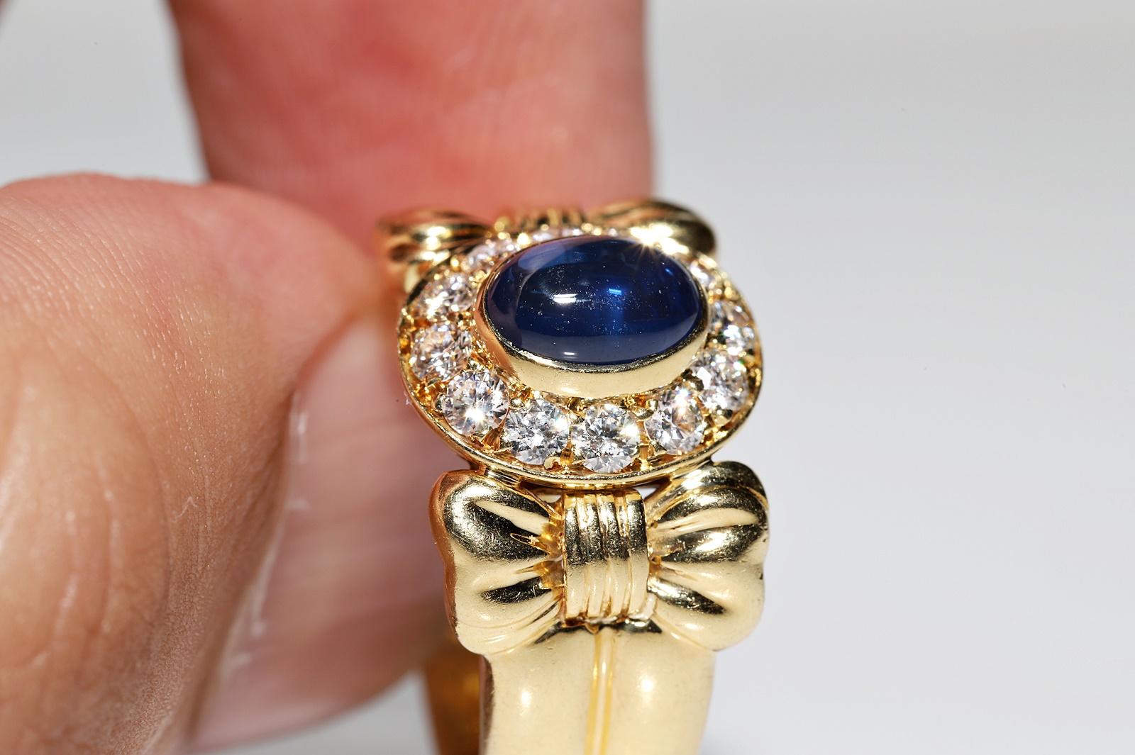 Vintage Circa 18k Gold  1980er Jahre Ring mit natürlichem Diamant und Cabochon-Saphir  Damen im Angebot
