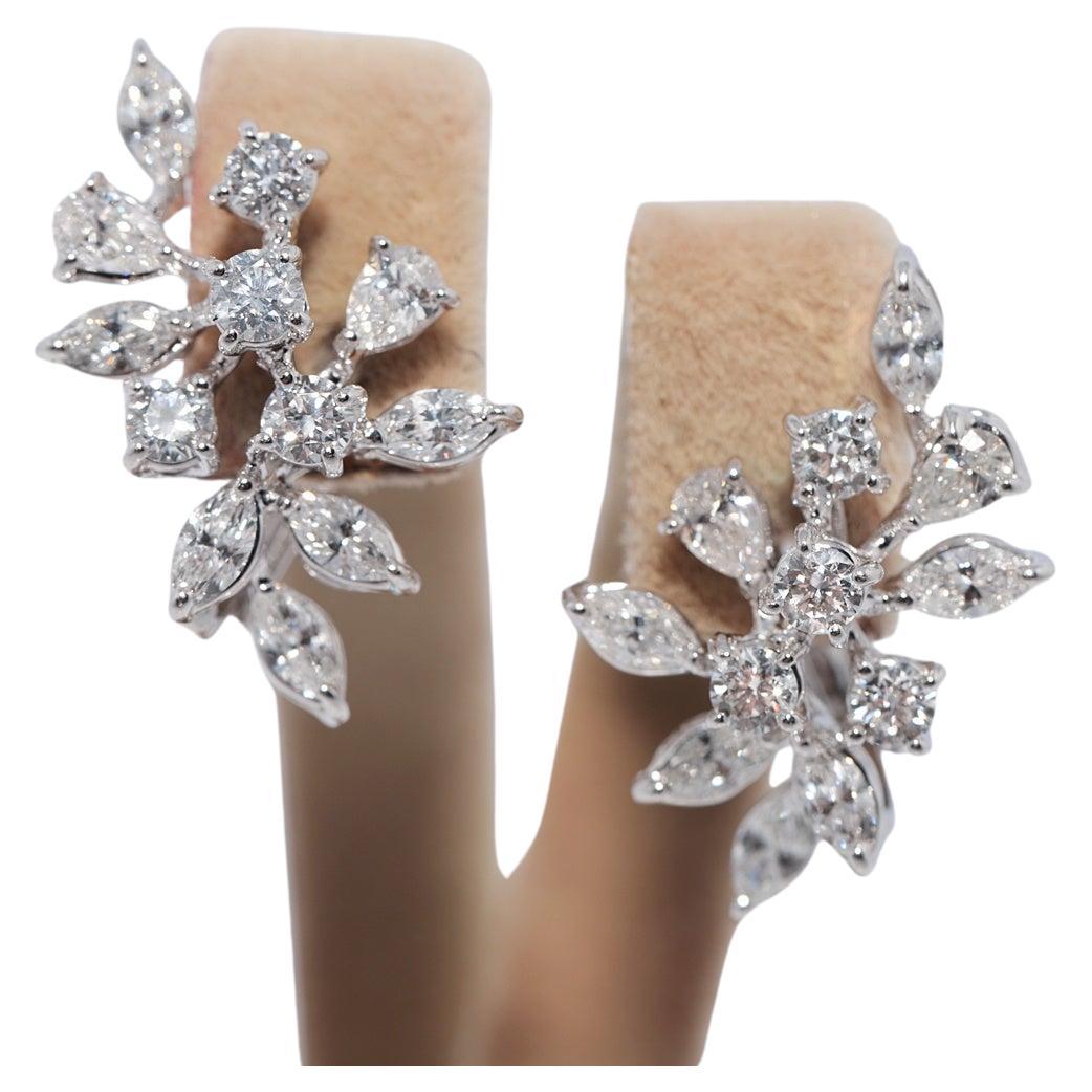 Vintage Circa 18k Gold Natural Brilliant Cut And Marquise Cut Diamond Earring For Sale