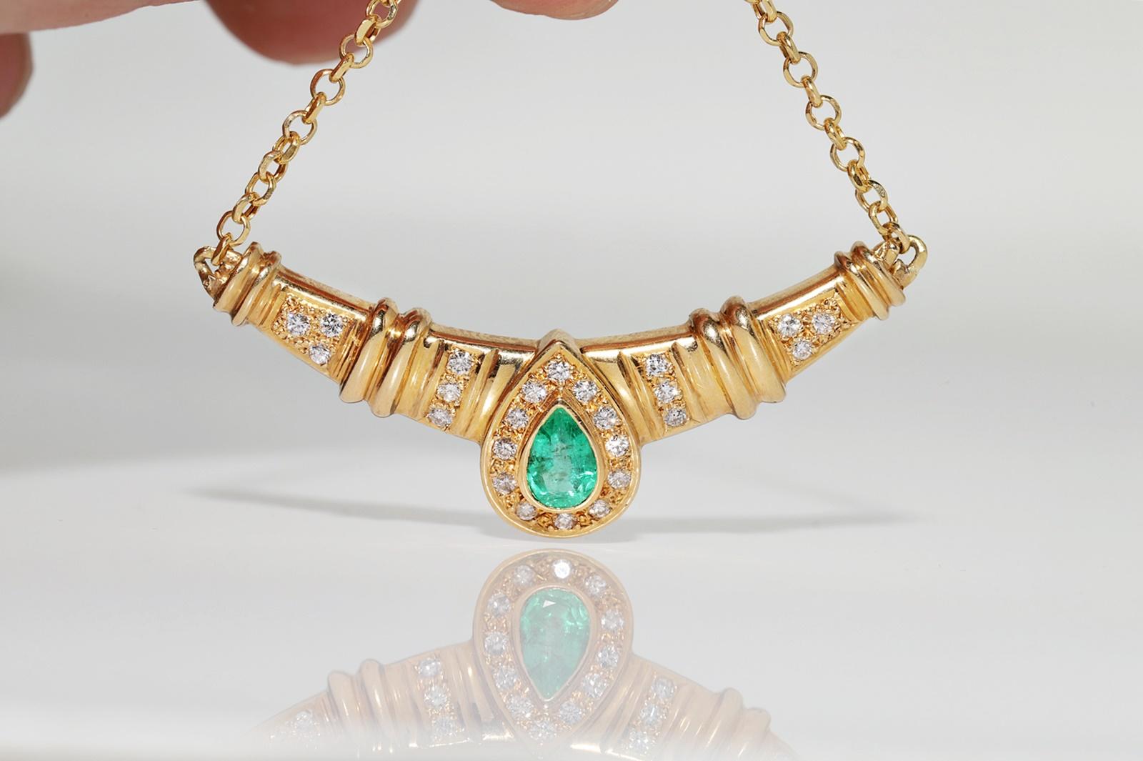 Vintage Circa 18k Gold Natural Diamond And Emerald Decorated Pendant Necklace In Good Condition For Sale In Fatih/İstanbul, 34