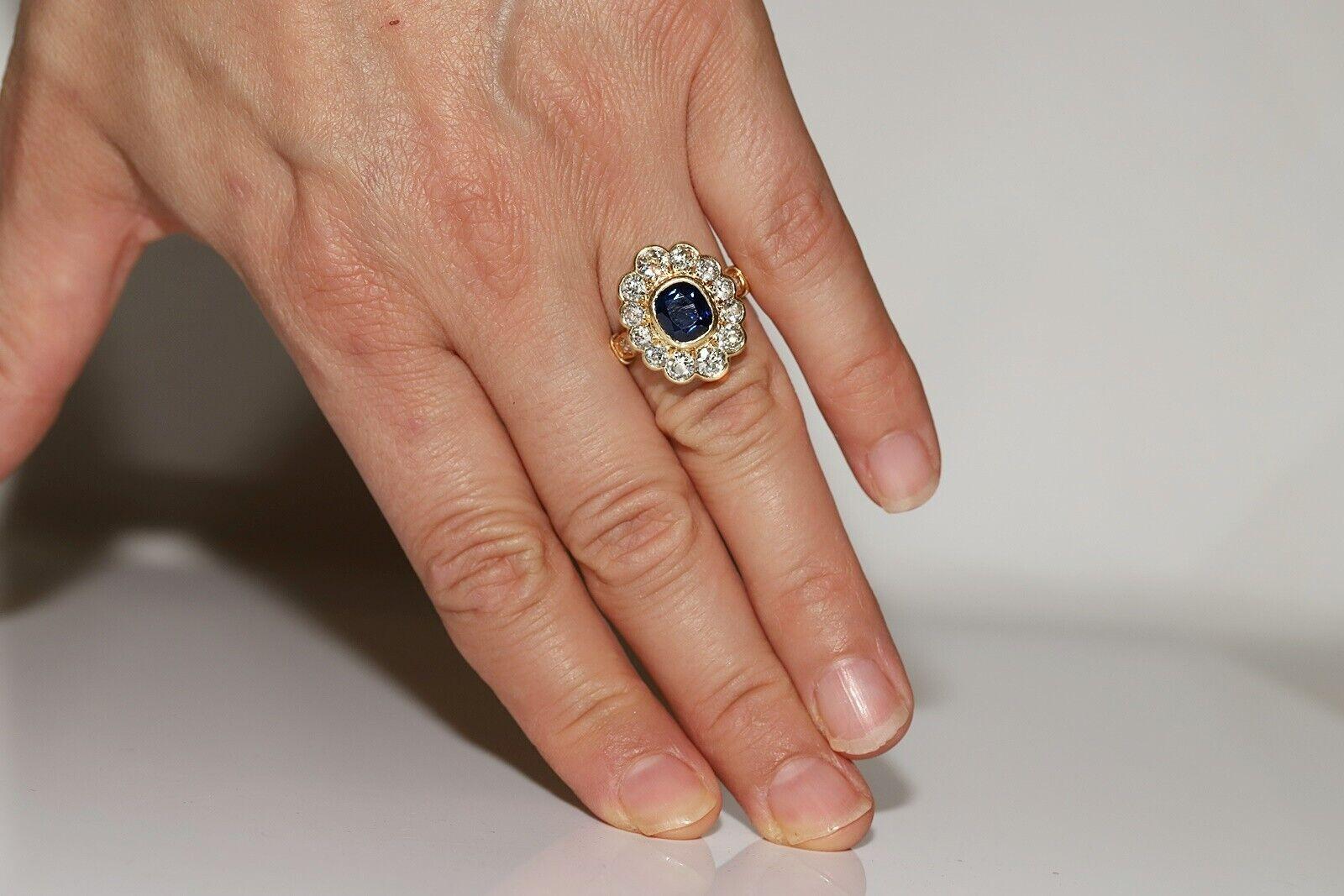 Vintage Circa 18k Gold Natural Diamond And Sapphire Decorated Strong Ring  For Sale 6