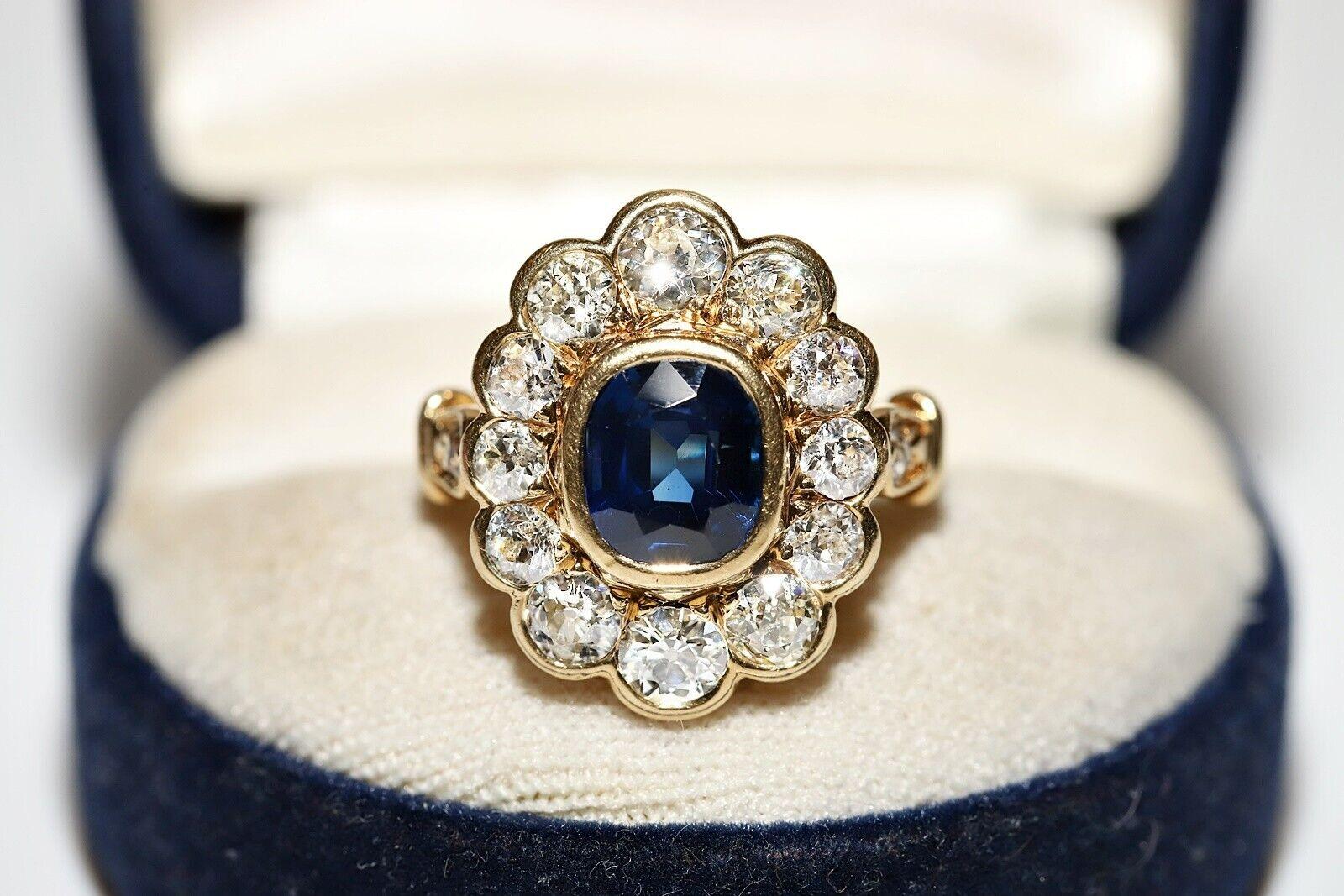 Vintage Circa 18k Gold Natural Diamond And Sapphire Decorated Strong Ring  For Sale 8