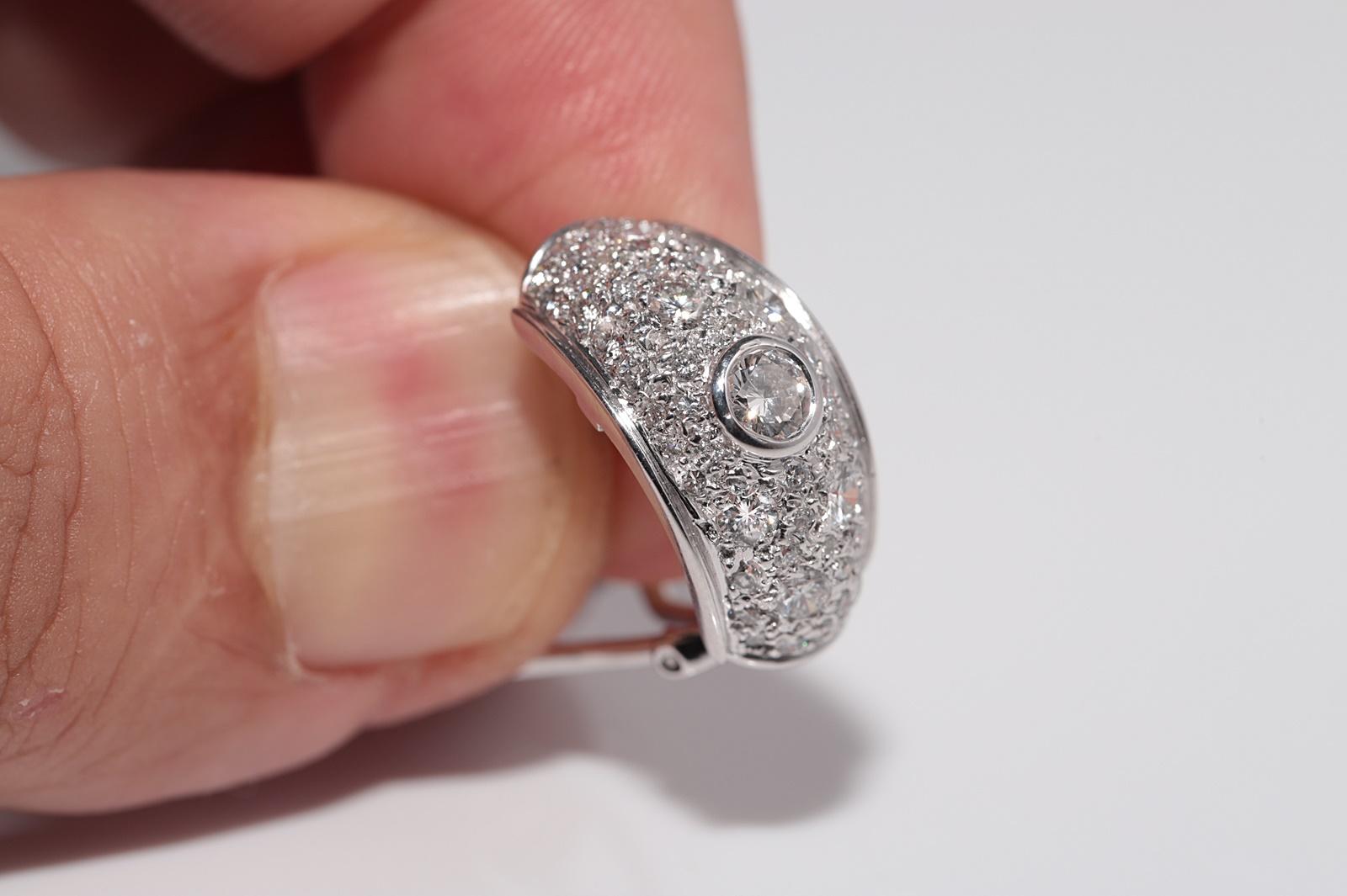 Vintage Circa 18k Weißgold Natürlicher Diamant Dekoriert Omega Back Ohrring, Vintage im Angebot 9