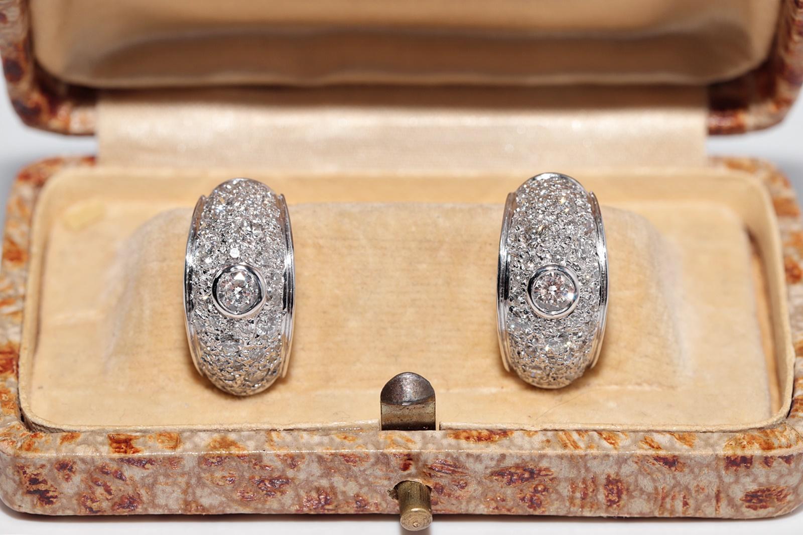 In sehr gutem Zustand.
Das Gesamtgewicht beträgt 8.5 Gramm.
Insgesamt ist der Diamant 1,50 ct.
Der Diamant ist F Farbe und vvs-vs Klarheit.
Die Schachtel ist nicht enthalten.
Bitte kontaktieren Sie uns bei Fragen.