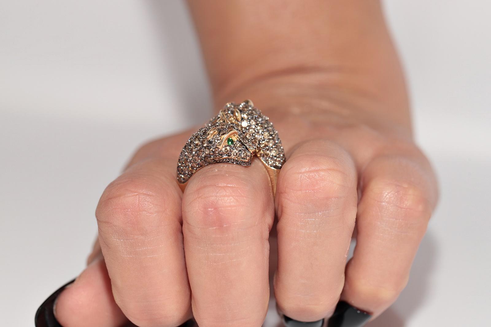 Vintage CIRCA 1900s 14k Gold natürlichen Diamanten und Smaragd Tiger dekoriert Ring im Angebot 12
