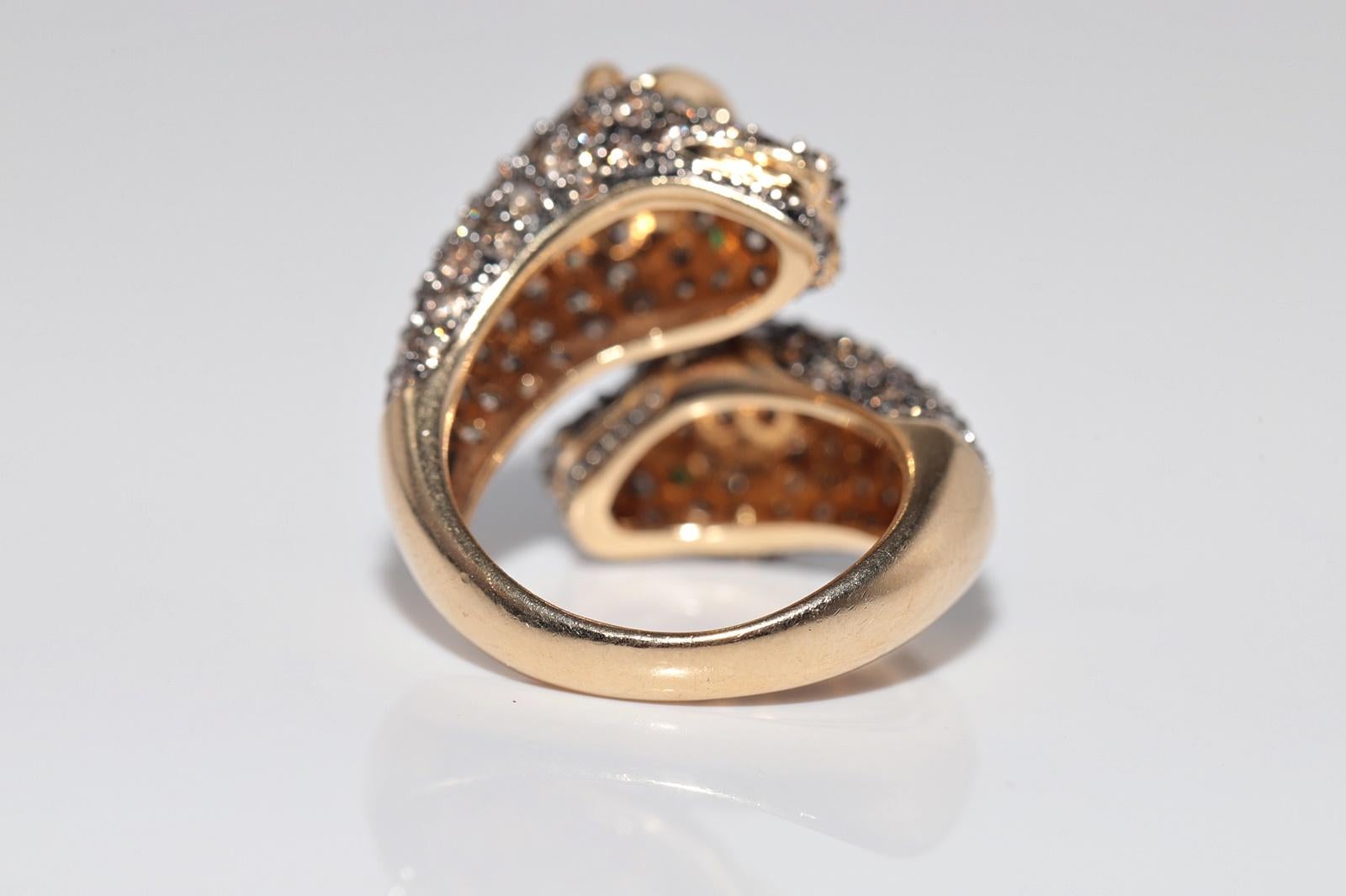 Vintage CIRCA 1900s 14k Gold natürlichen Diamanten und Smaragd Tiger dekoriert Ring im Angebot 2